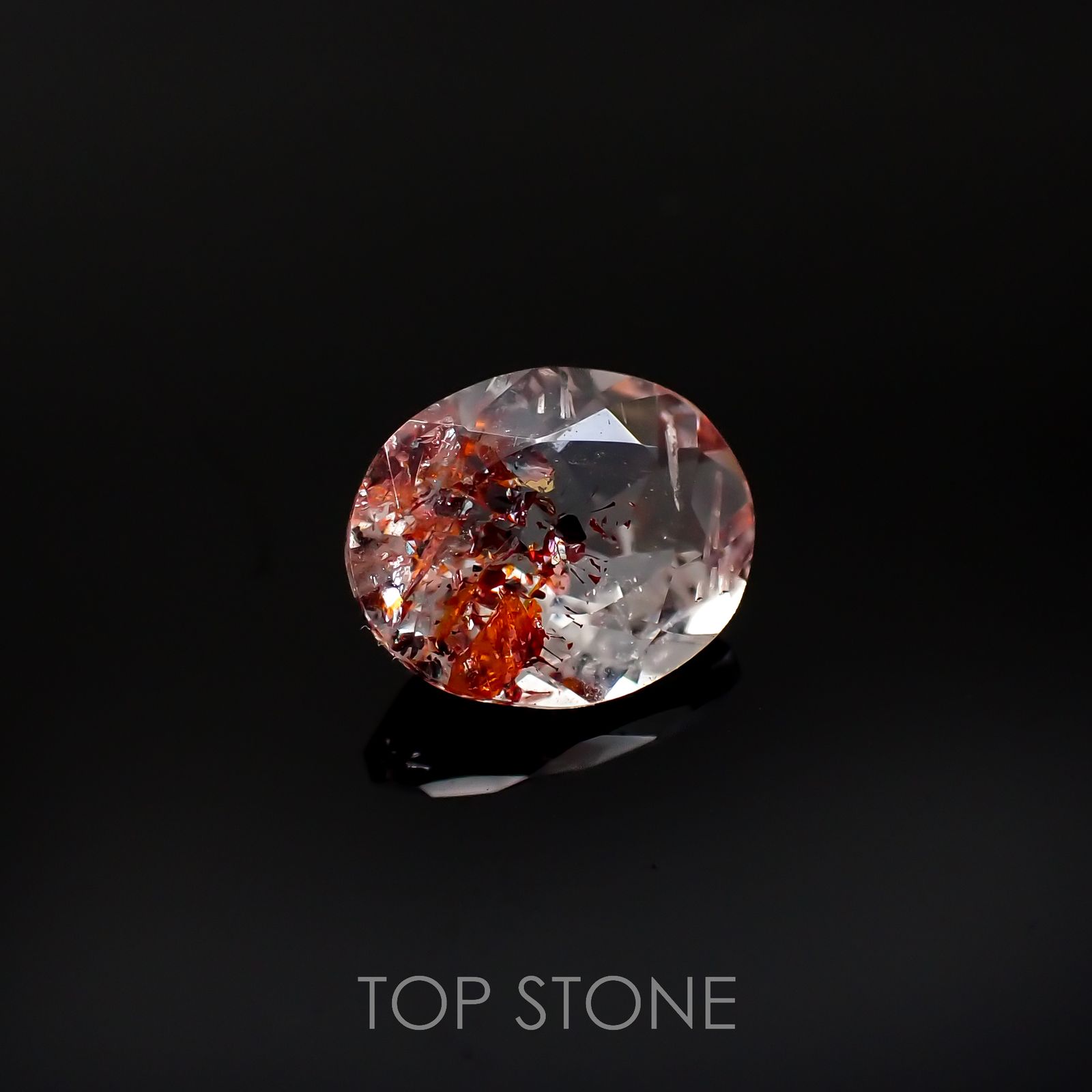 ファイヤークォーツ ナイジェリア産 1.40ct[220917574]8.6x7mm前後