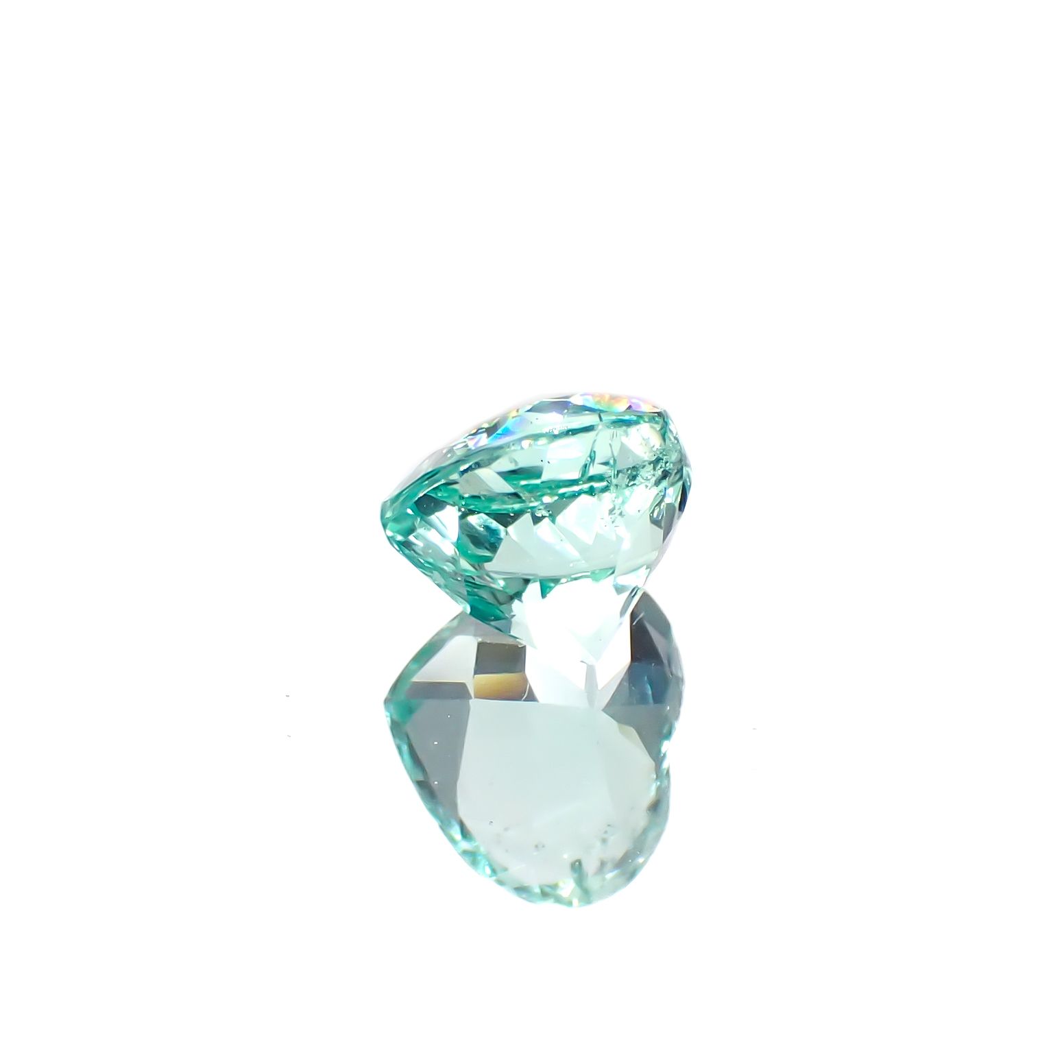 ノンオイルエメラルド(宝石名エメラルド)コロンビア産 1.385ct 日独鑑付[240929127]6.78x7.8mm前後
