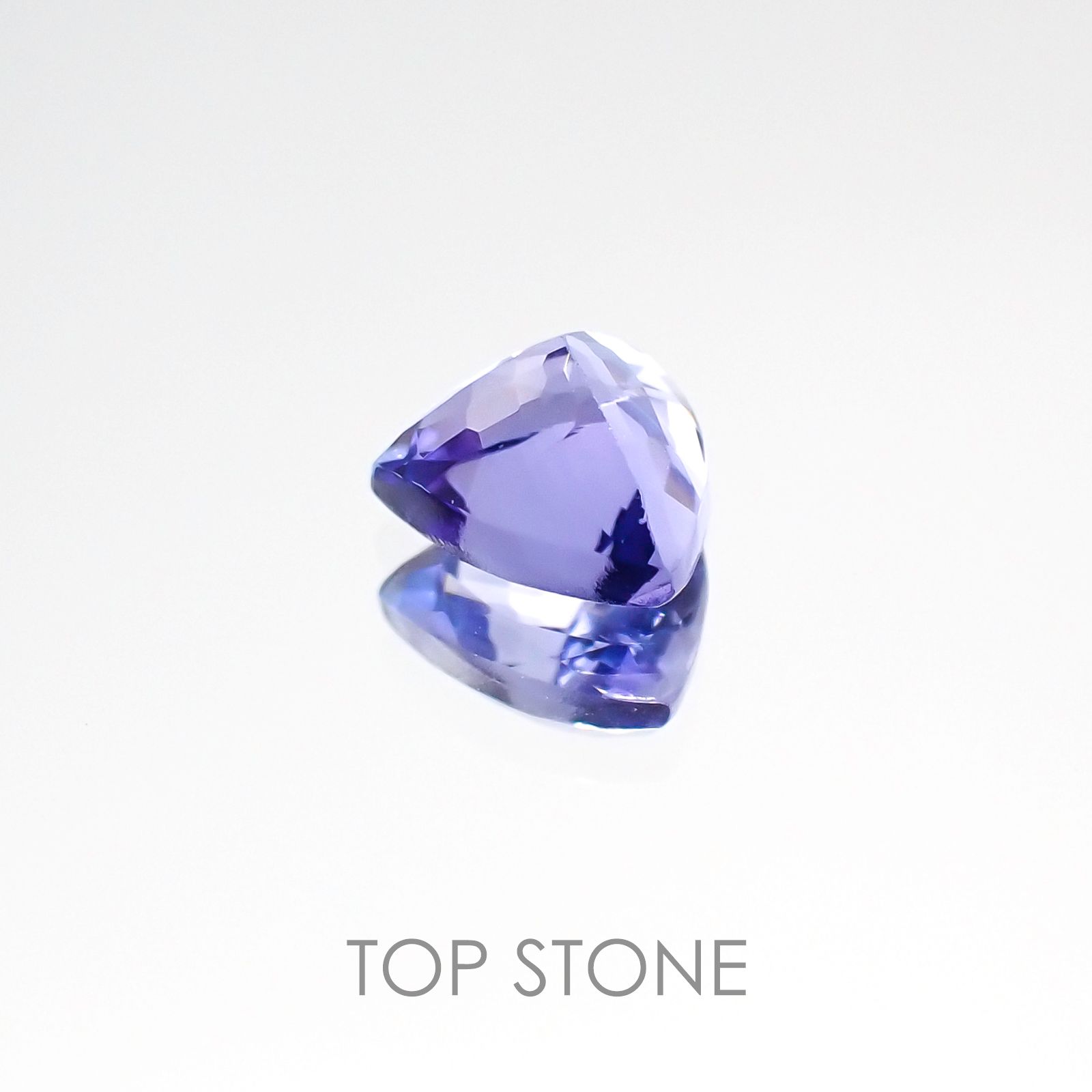 タンザナイト(ゾイサイト) タンザニア産 ルース 0.56ct[20117197]5.3×5.4mm前後