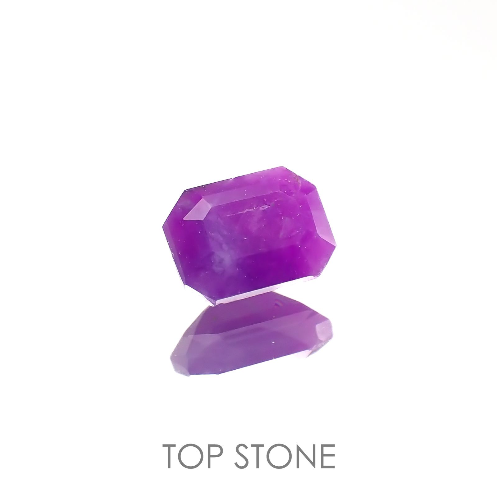 スギライト 南アフリカ産 0.42ct[220917608]5.3x3.9mm前後