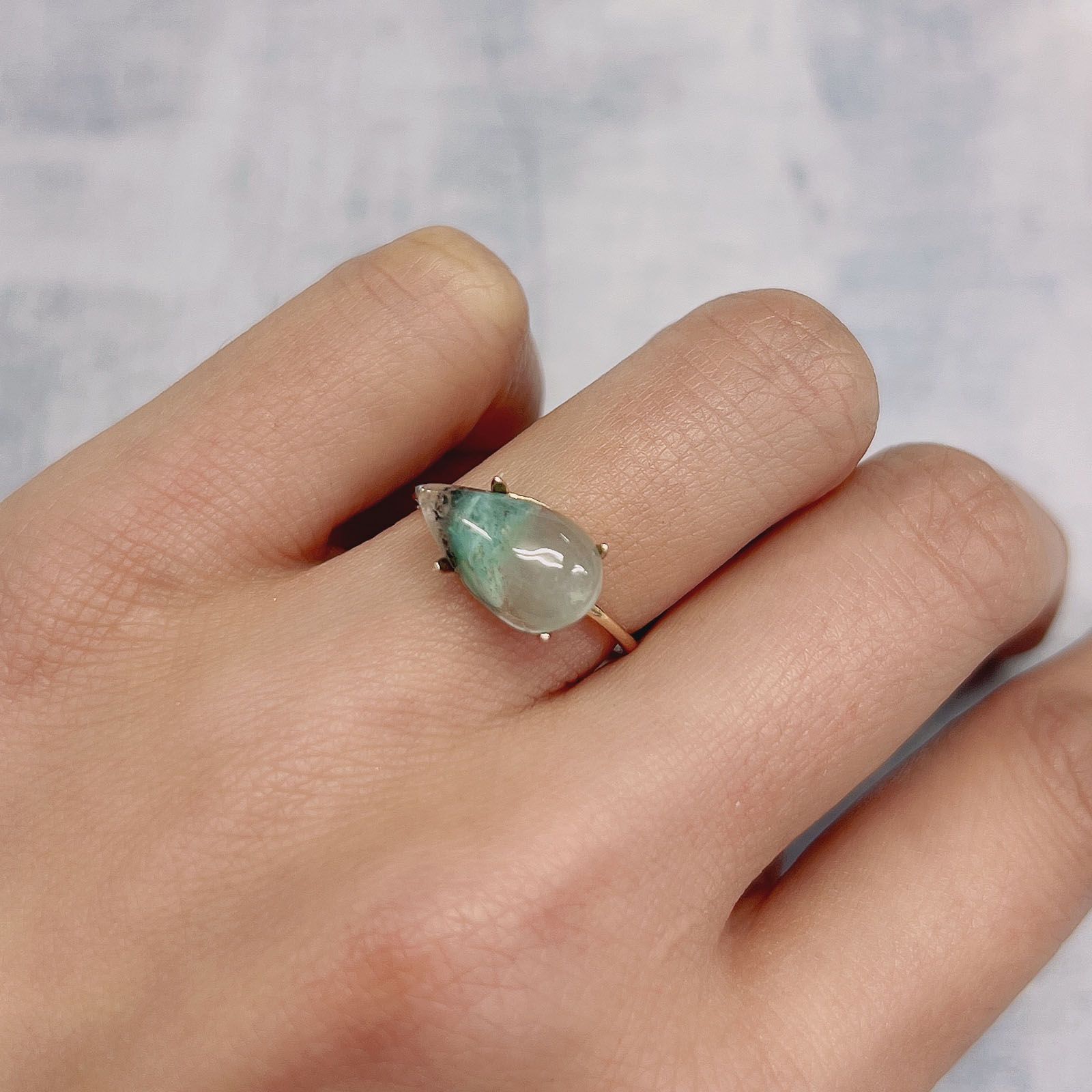アホイト(宝石名アホアイト イン クォーツ)南アフリカ・メッシーナ鉱山産 2.56ct 識別済[220717164]13.5x7.6mm前後
