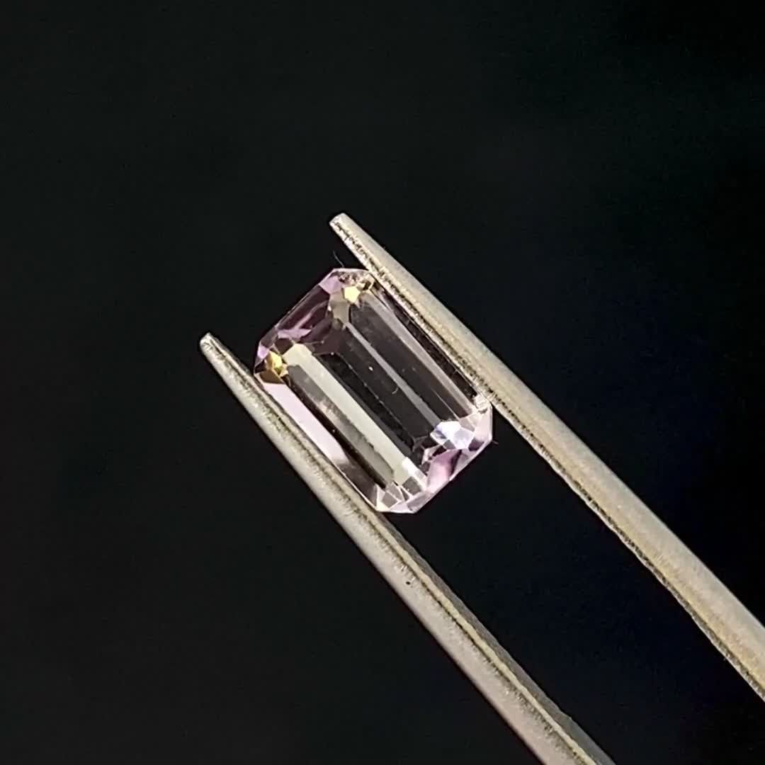 クンツァイト(宝石名クンツァイト)アフガニスタン産 1.57ct 識別済