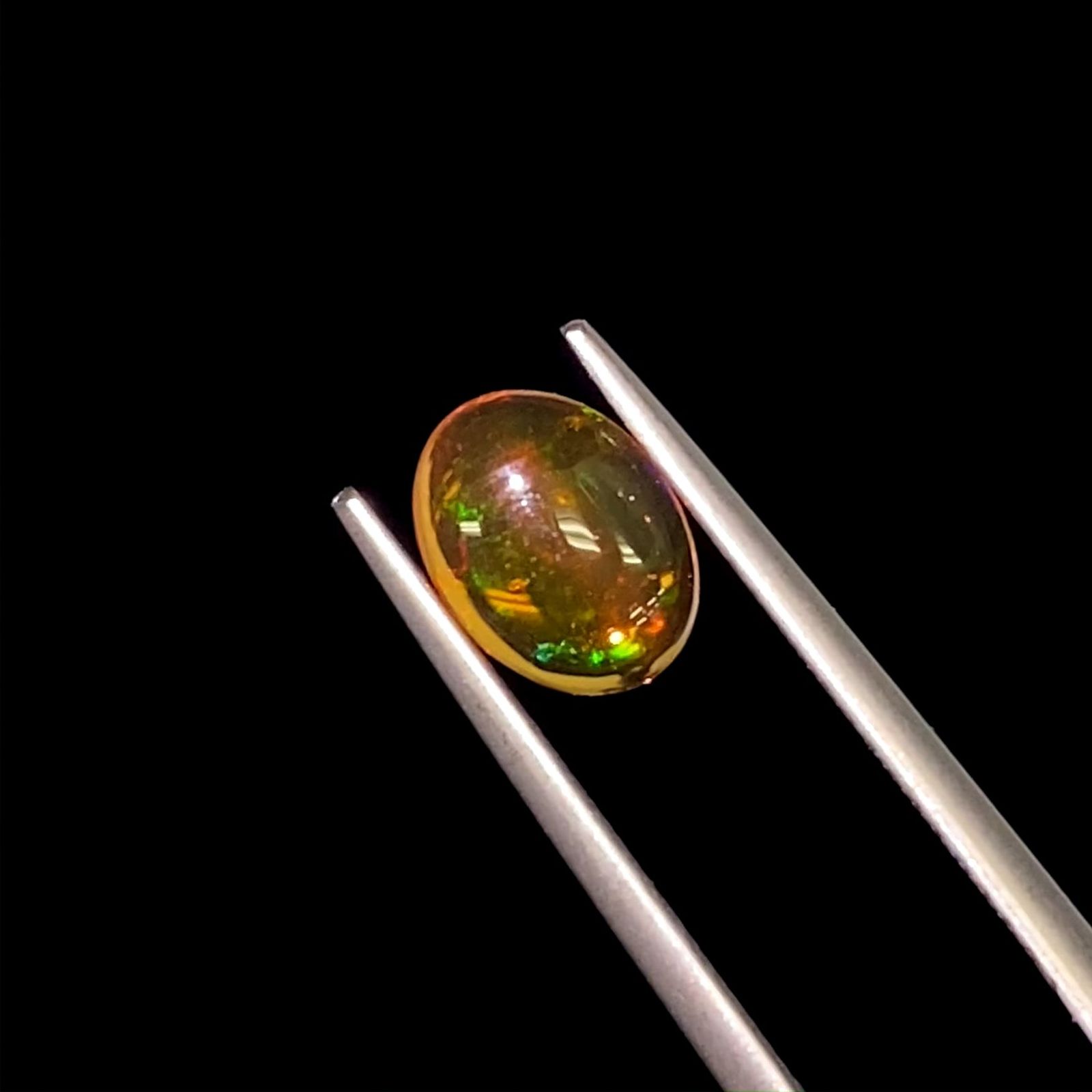 鉱物 : ファイヤーオパール　原石 ファイヤーオパール メキシコ産 0.62ct[220917616]7.9x6mm前後