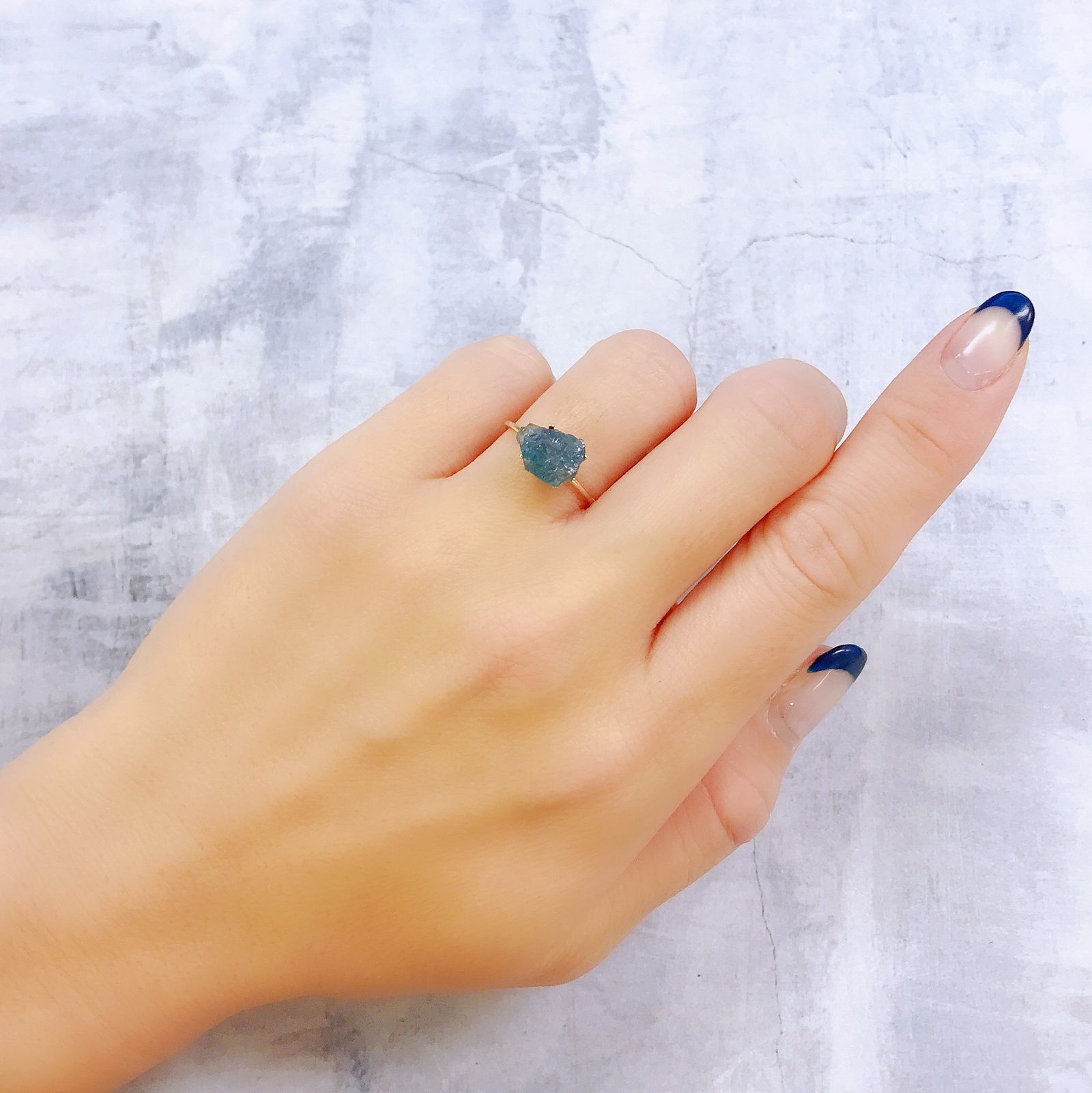 ブルーコーネルピン 原石 タンザニア産 2.14ct[221219193]9.9x7.4mm前後