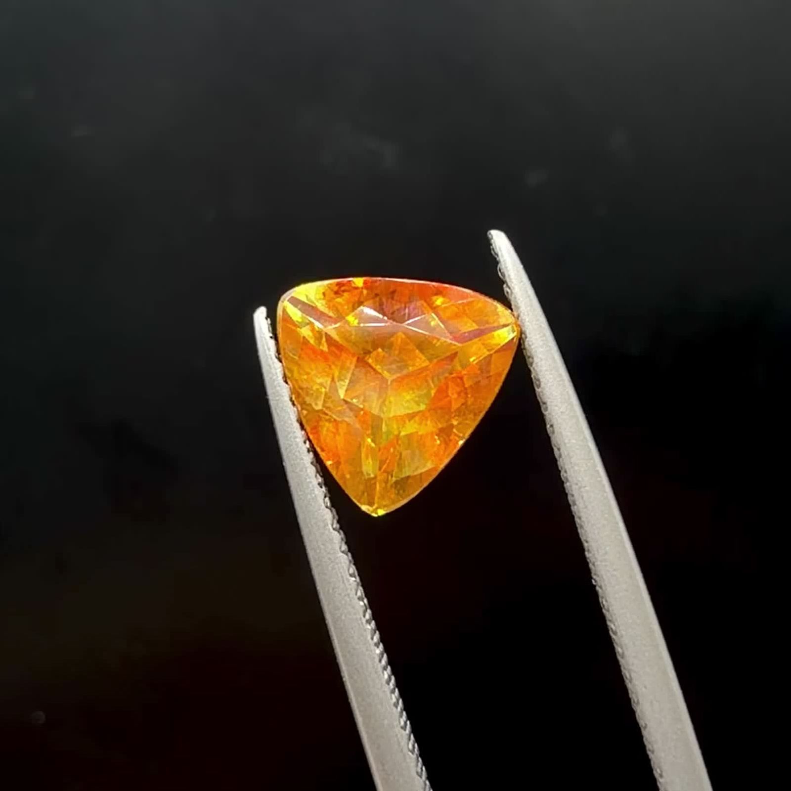 スファレライト(宝石名スファレライト)スペイン産 識別済 2.95ct / 8.5