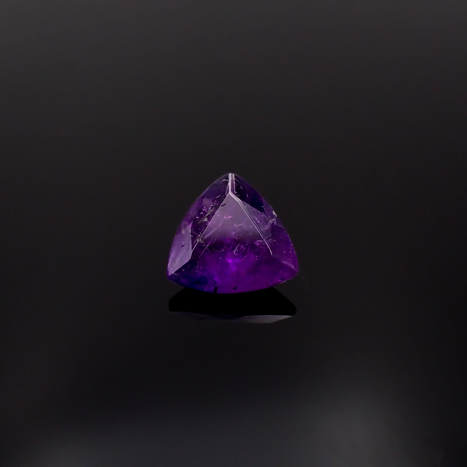 ハックマナイト アフガニスタン産 0.43ct[240125418]5.8x5.9mm前後