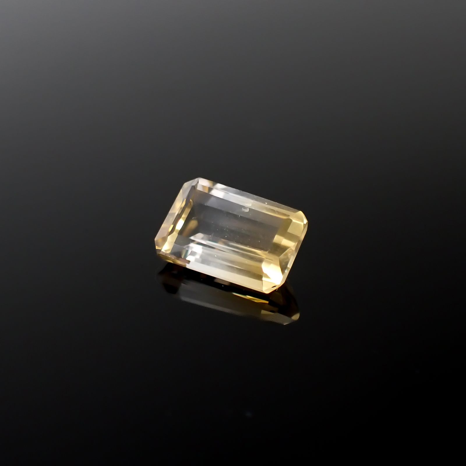 バイカラーシトリン ブラジル・ミナスジェライス州産 3.68ct[240326449]11.7x7.6mm前後