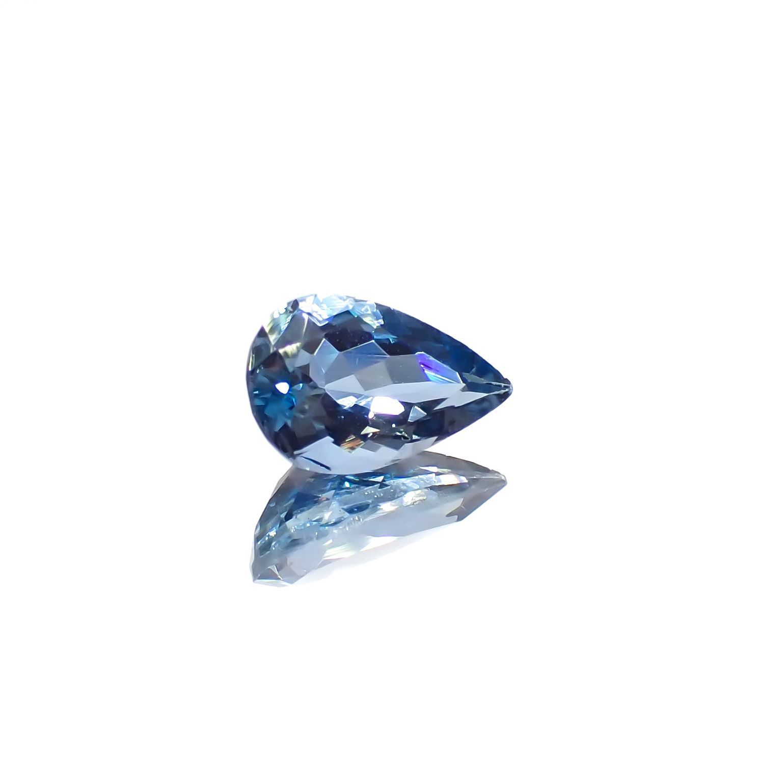 アクアマリン(宝石名アクアマリン)ナイジェリア産 0.74ct 識別済[220817382]8x5mm前後