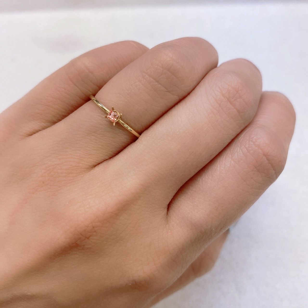 ◇プリンセスカット◇パパラチャサファイア ソーティング付き スリランカ産 ルース 0.08ct[210812610]2.3×2.3mm前後