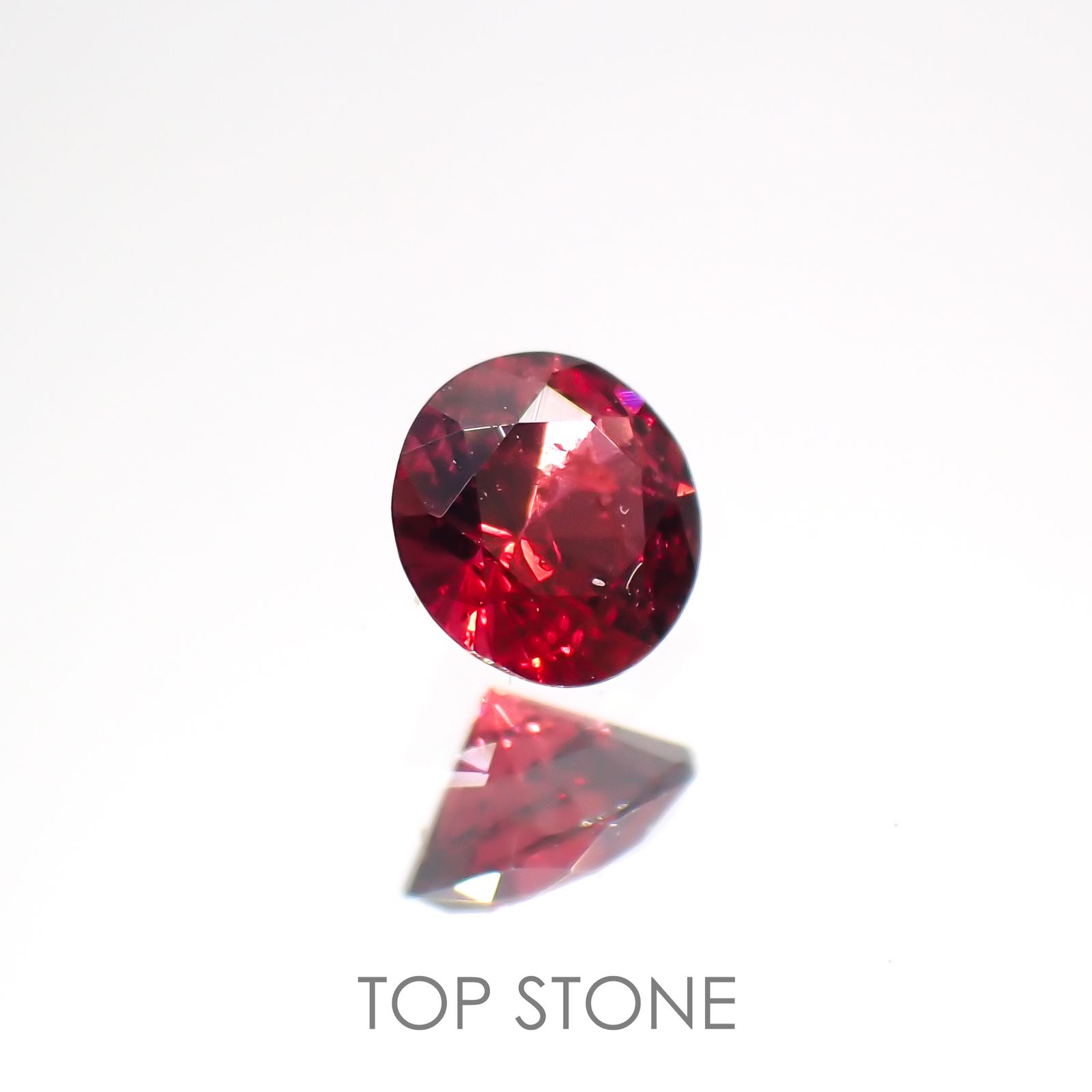 レッドスピネル(宝石名レッド・スピネル)タンザニア産 0.16ct 識別済[220114323]3.3x3.3mm前後