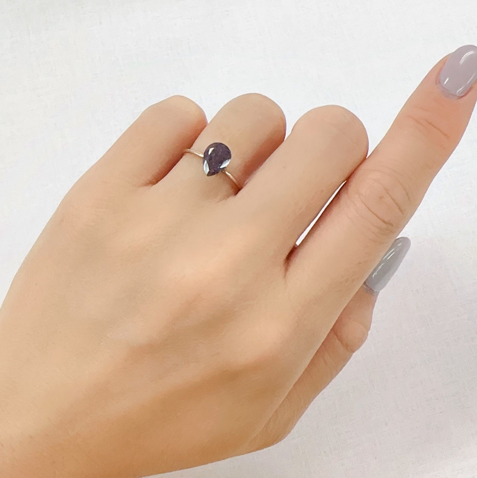 ブラッドショットアイオライト インド産 1.11ct[230923349]8.2x6.1mm前後