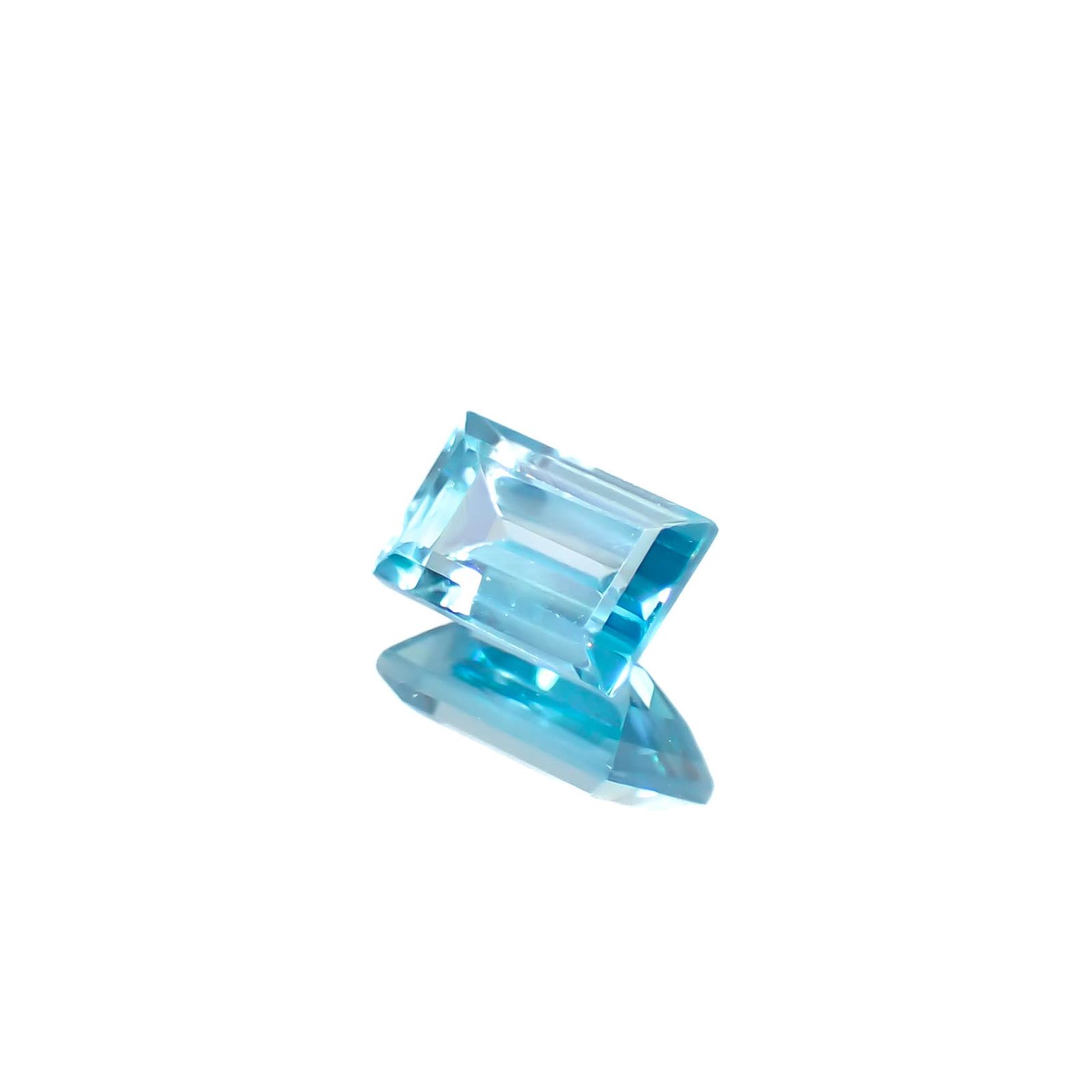 ブルージルコン カンボジア産 0.93ct [241229627]6.1x3.8mm前後