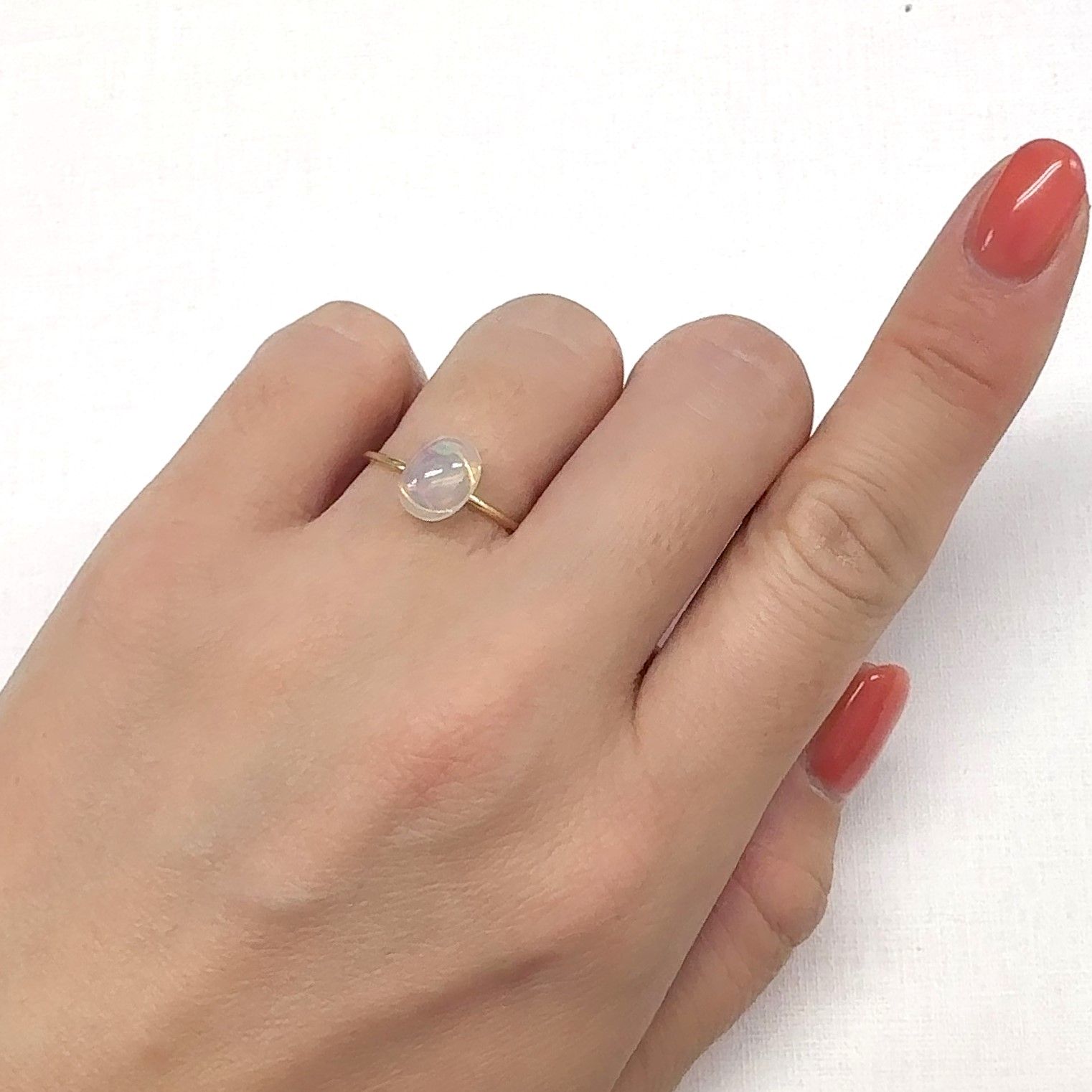 エチオピアオパール エチオピア産 1.02ct[240929034]8.8x6.8mm前後