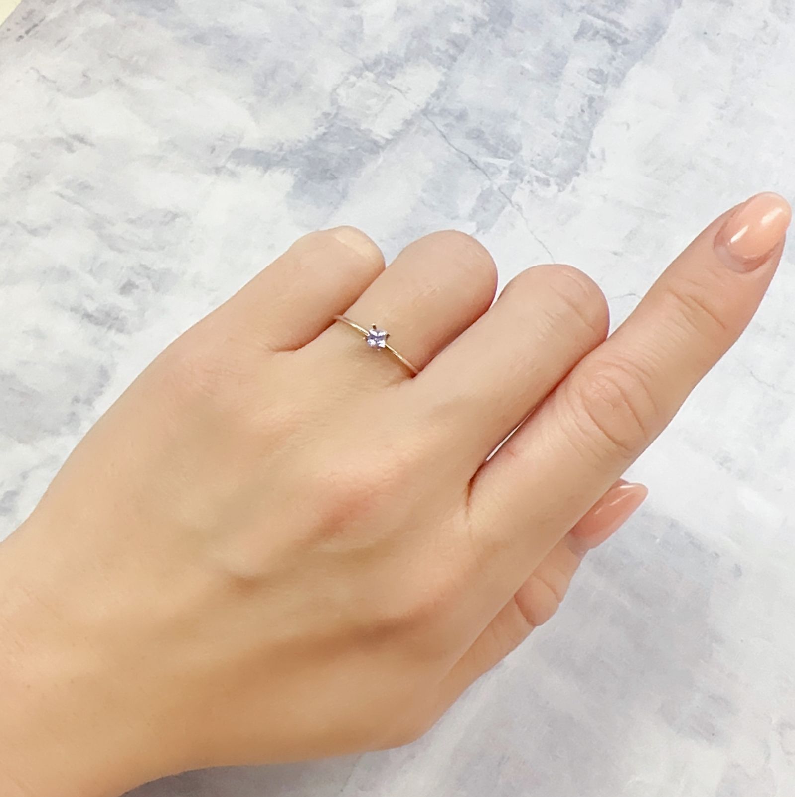 ◇プリンセスカット◇アイスラベンダーサファイア(宝石名サファイア)東アフリカ産 0.15ct 識別済[230120237]2.8x2.7mm前後