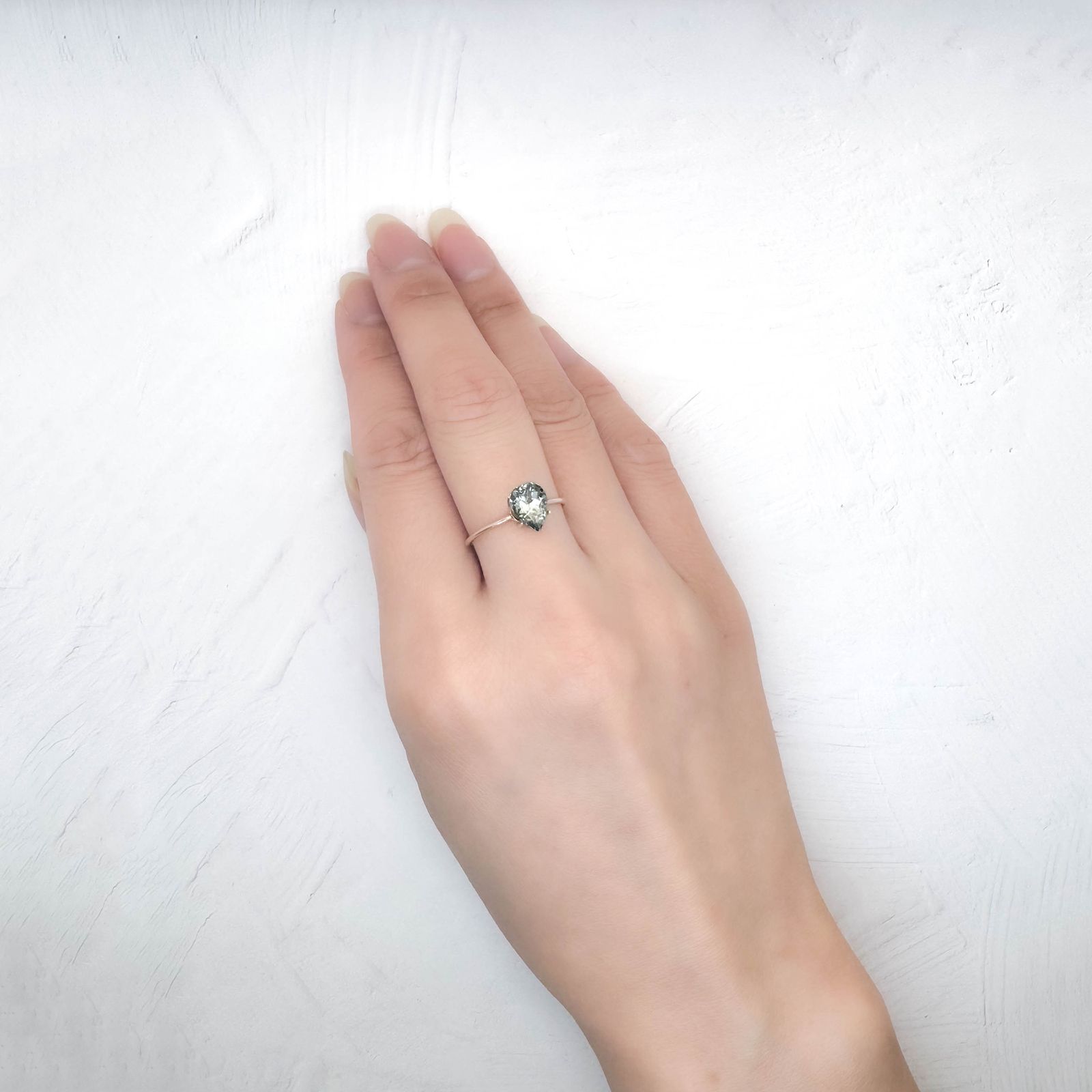 アベンチュリンアクアマリン ナイジェリア産 1.34ct [250114462]8.1x6mm前後