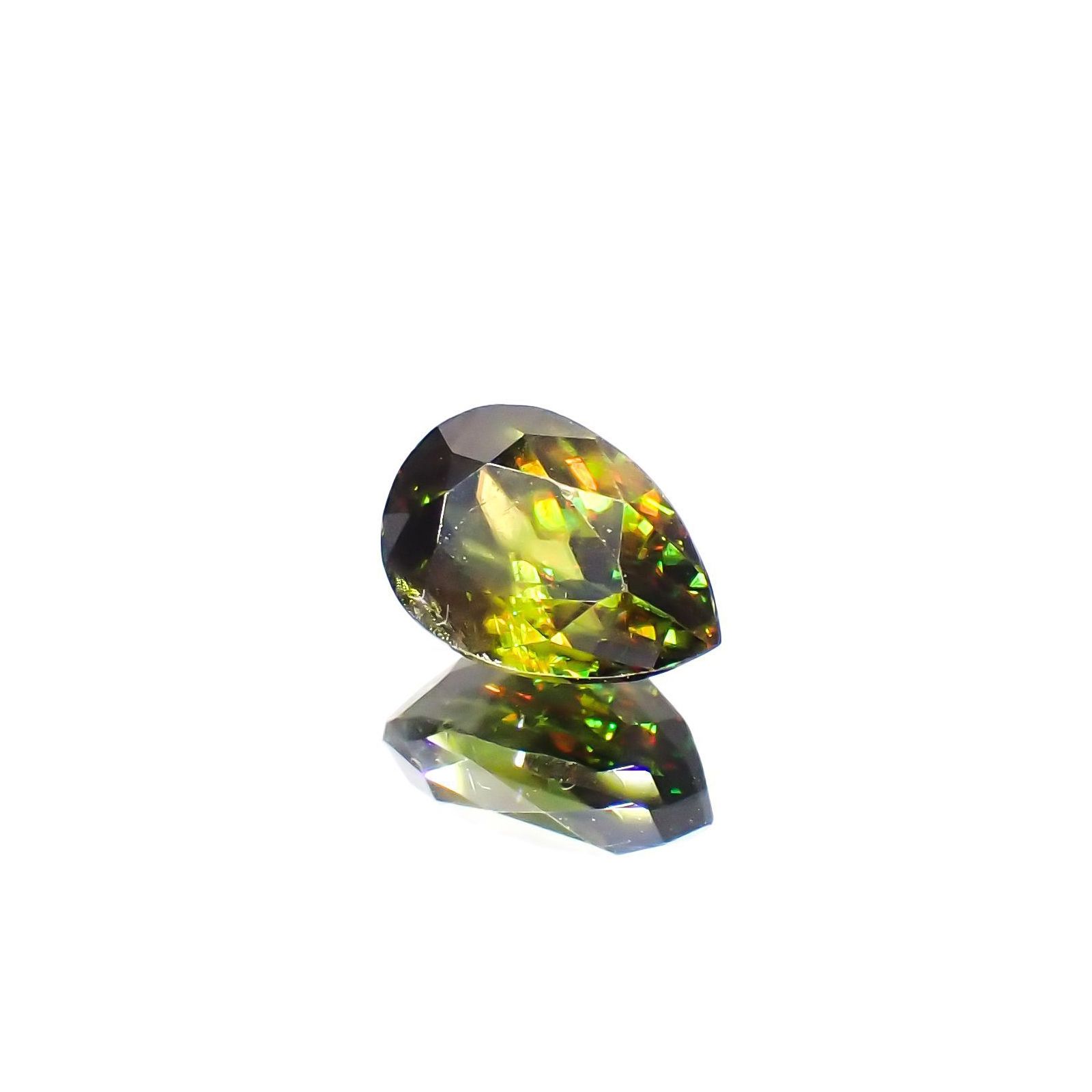 カラーチェンジスフェーン パキスタン産 1.50ct [230120042]8.3x5.5mm前後