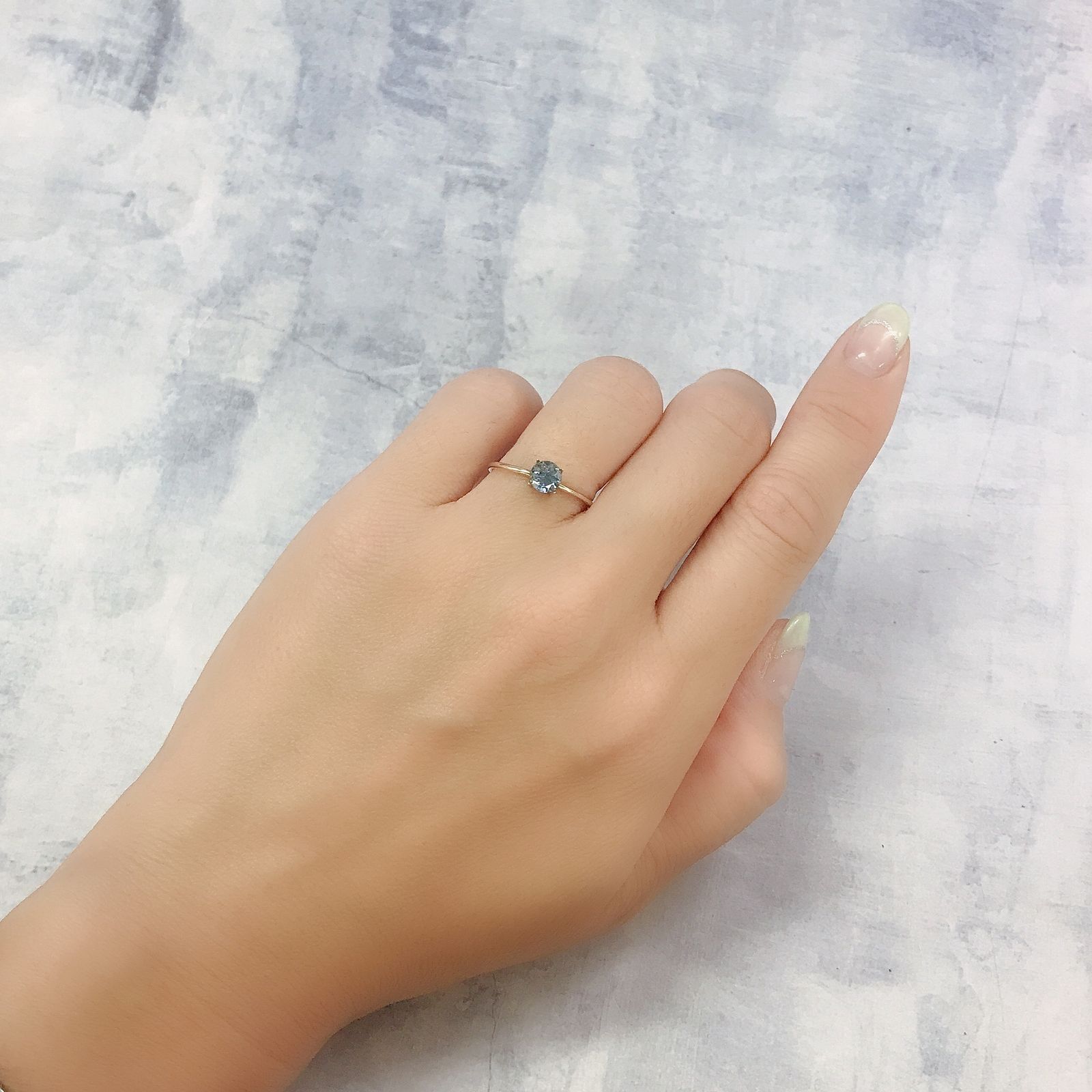 アクアマリン(宝石名アクアマリン)モザンビーク産 0.48ct 識別済[220817391]5.1x5mm前後