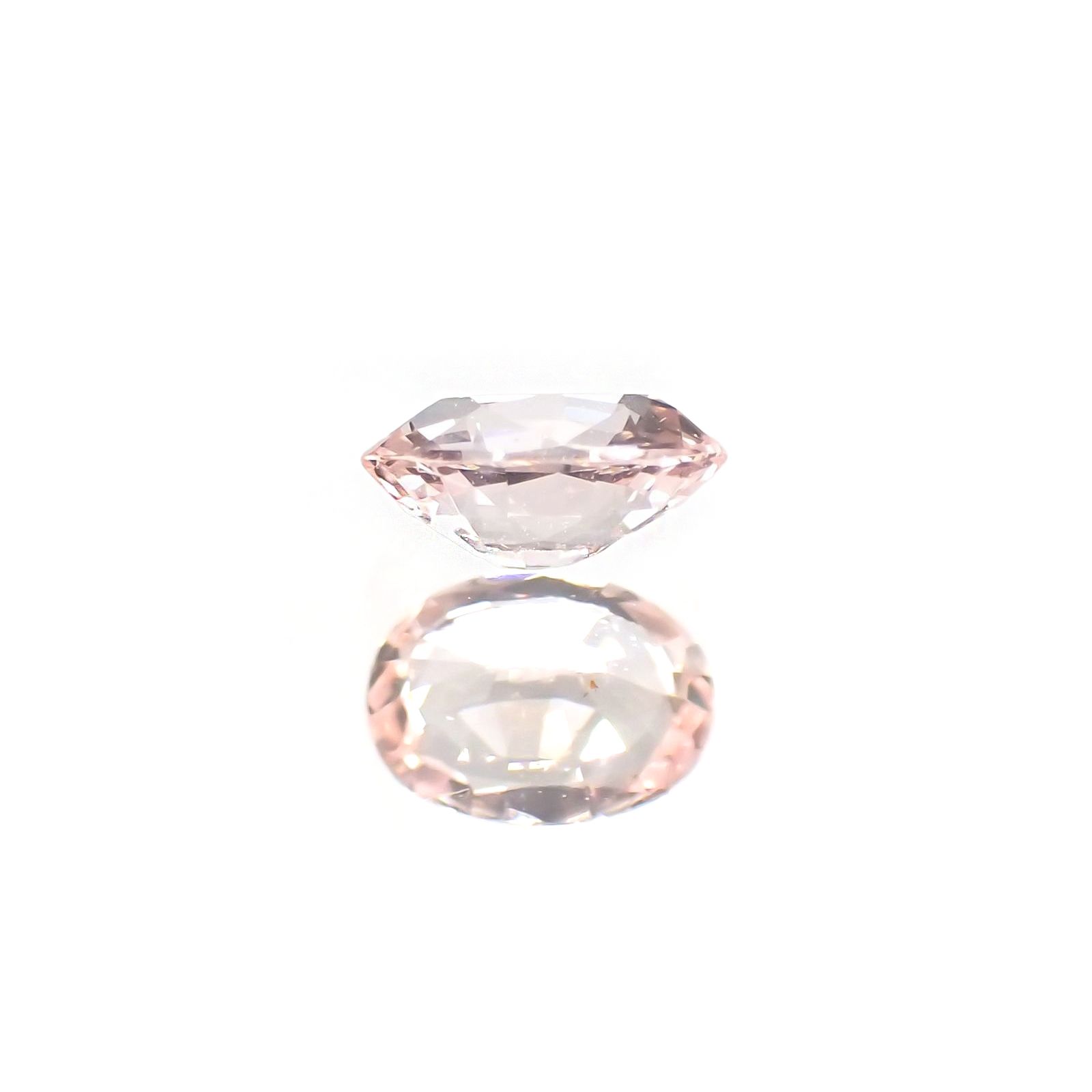 ピンクサファイア(宝石名ピンク・サファイア) マダガスカル/スリランカ産 識別済 0.35ct / 4.9x3.6mm前後 [210712552]