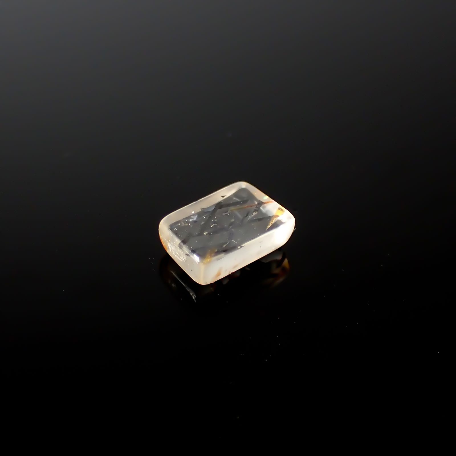 レインボーラティスサンストーン オーストラリア産 0.66ct[240326523]6.2x4.3mm前後