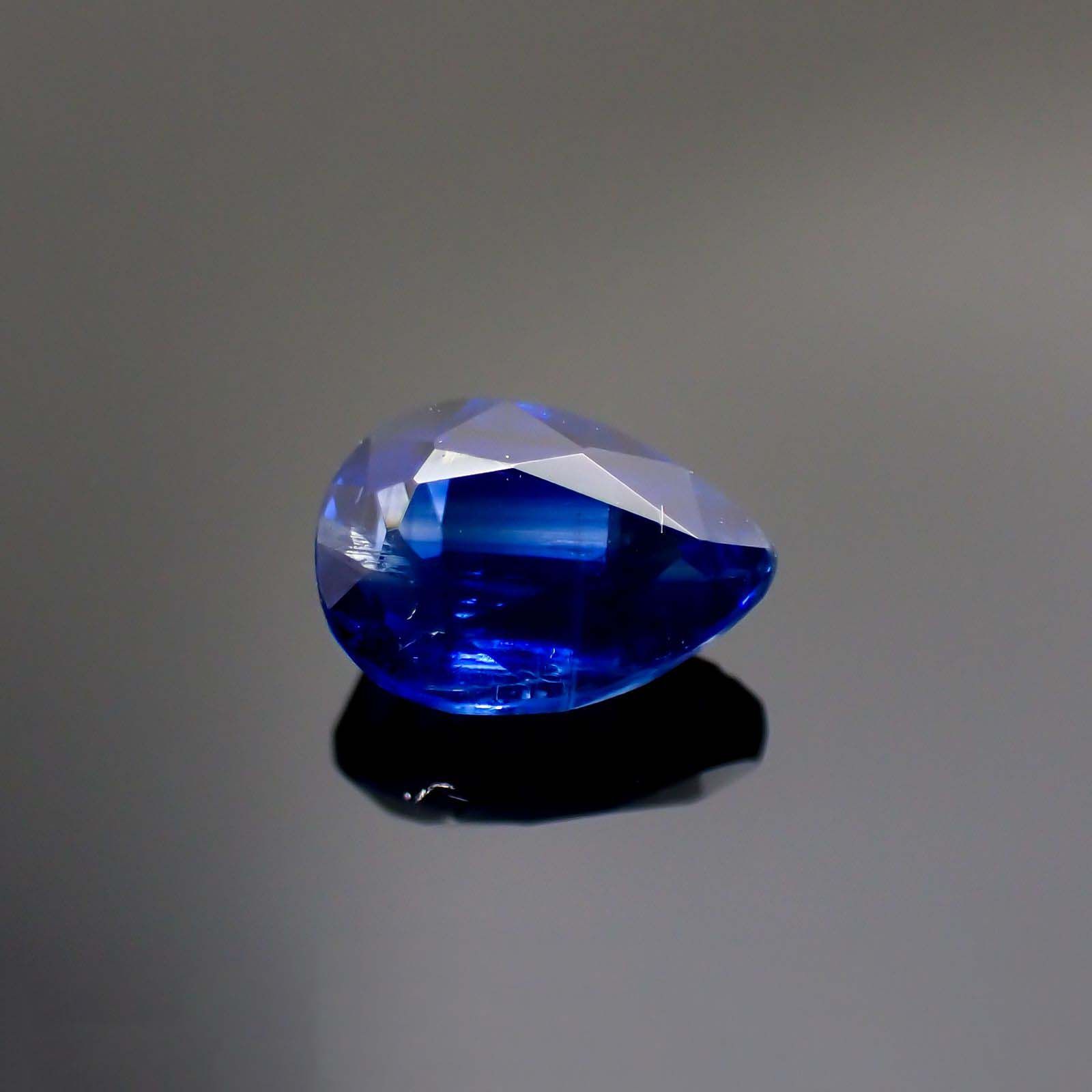 カイヤナイト(宝石名カイヤナイト)ネパール産 1.01ct 識別済[230622473]7.2x5mm前後
