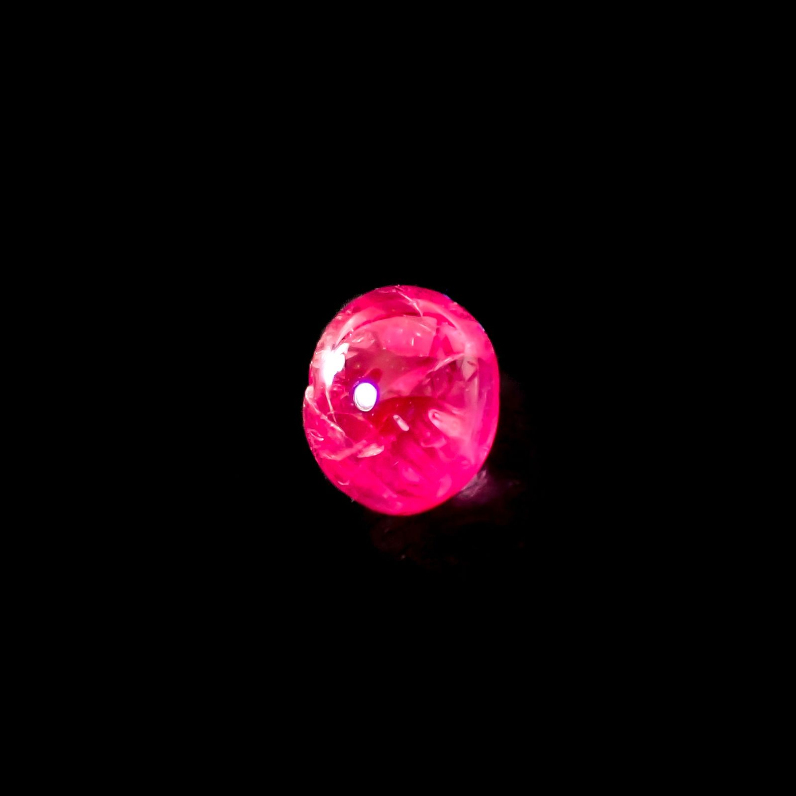 ルビー 非加熱(宝石名ルビー)ビルマ産 0.84ct 識別済[240628066]5.3x4mm前後