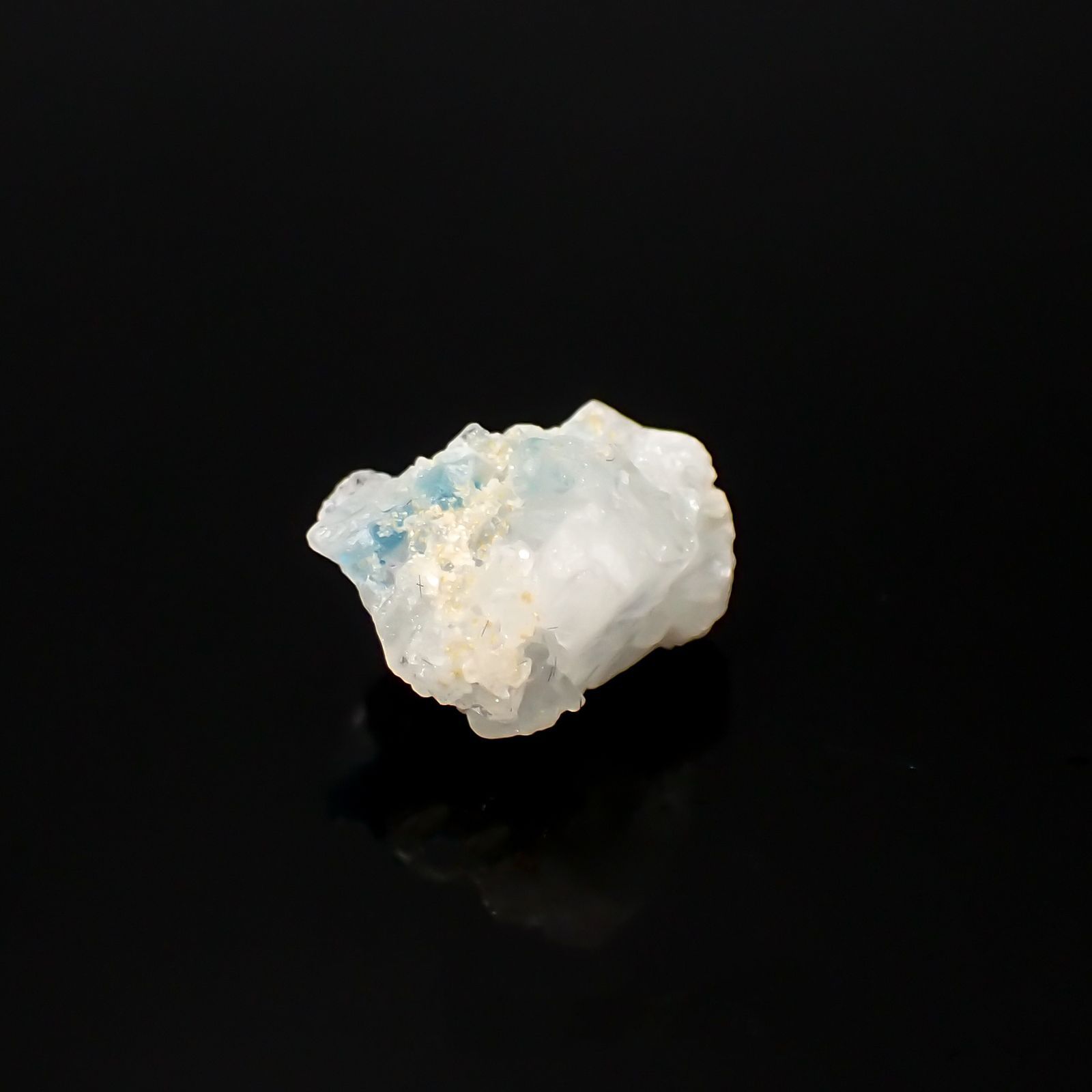 ユークレース 原石 ブラジル産 4.26ct[220515757]11.2x10.5mm前後