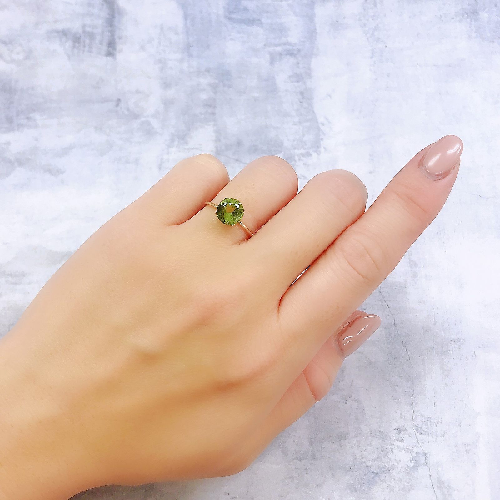 ルドウィジャイトインペリドット パキスタン産 1.96ct[221219511]7.7x7.6mm前後