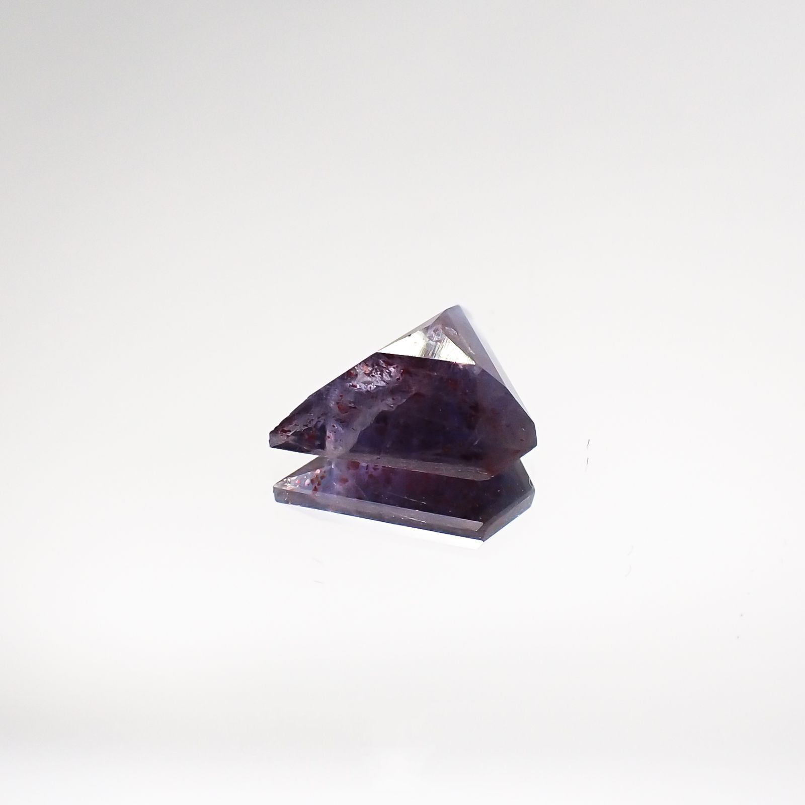 ◇カスタムカット◇アイオライトサンストーン(宝石名アベンチュリン・アイオライト) インド/ブラジル産 1.228ct ソ付(彩珠)[210711617]6.7×9.9mm前後