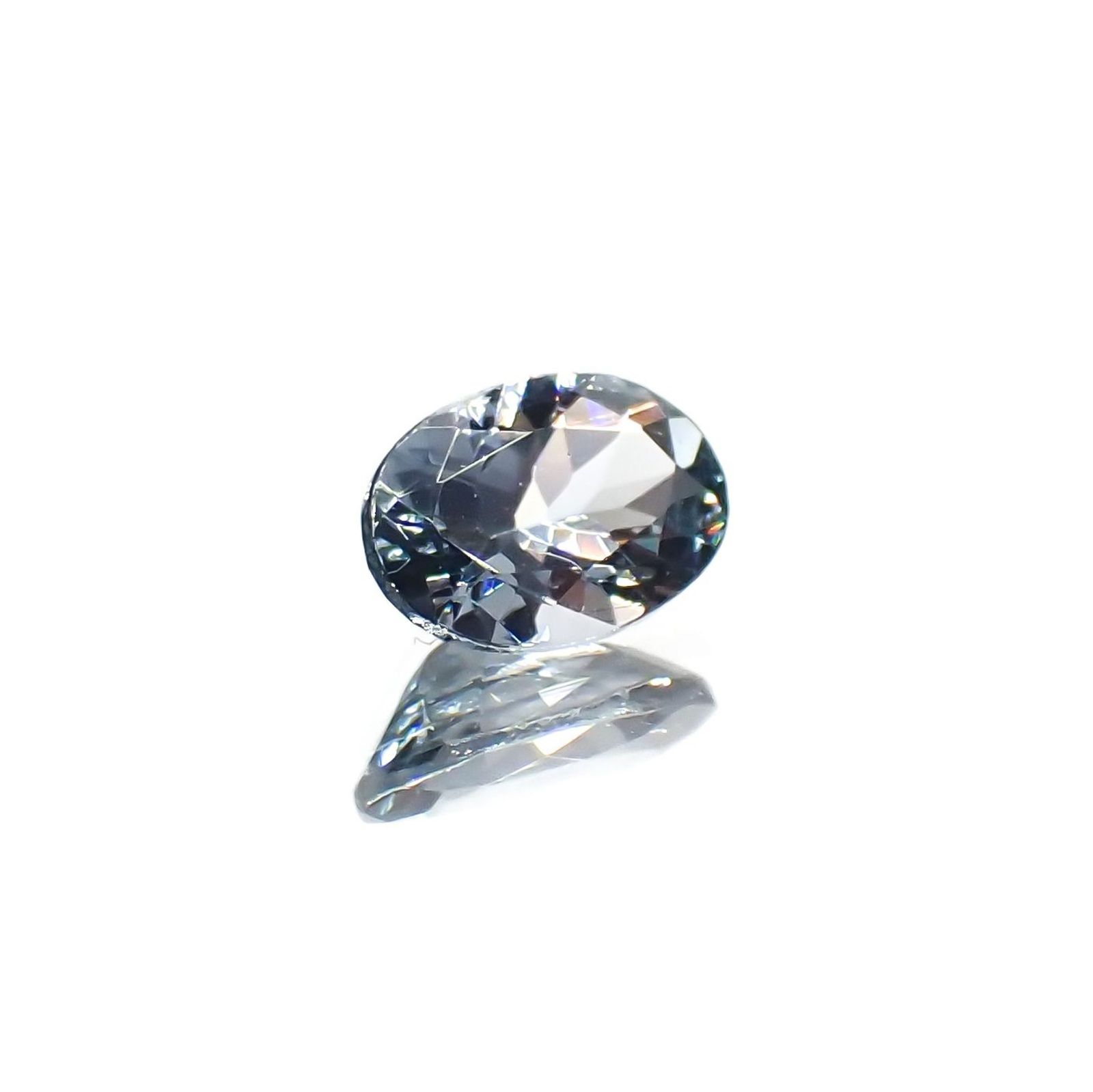 グレースピネル タンザニア産 0.48ct / 6x4.1mm前後 [251021546]