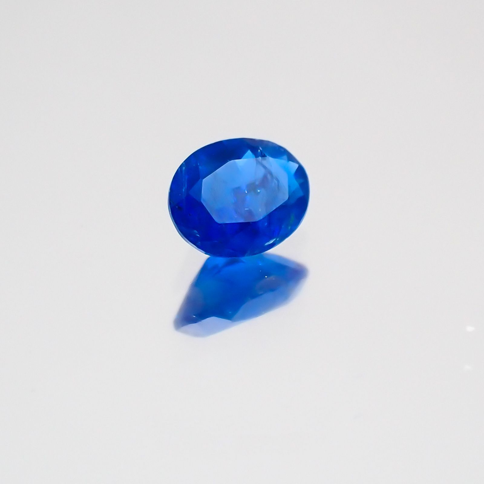 アウイナイト ドイツ産 ルース 0.08ct[20063072]3.5×2.6mm前後