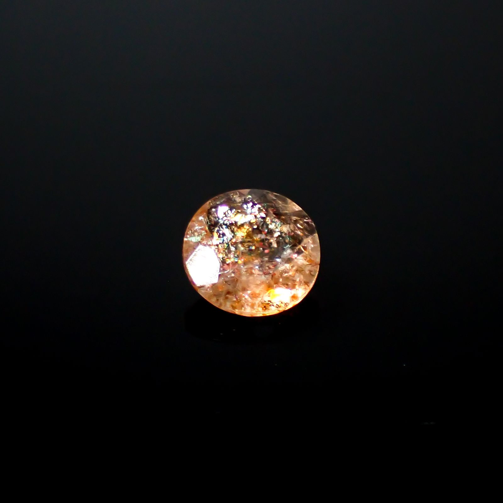 イリュージョンサンストーン タンザニア産 1.53ct[240728539]8.2x8.2mm前後
