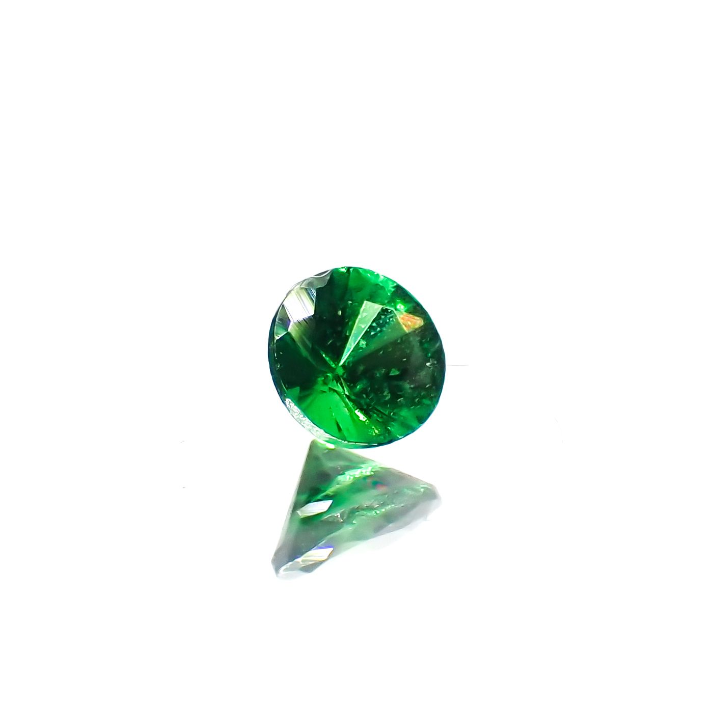 ツァボライト(宝石名グリーン グロッシュラー・ガーネット)タンザニア産 0.12ct 識別済[240226089]3x3mm前後