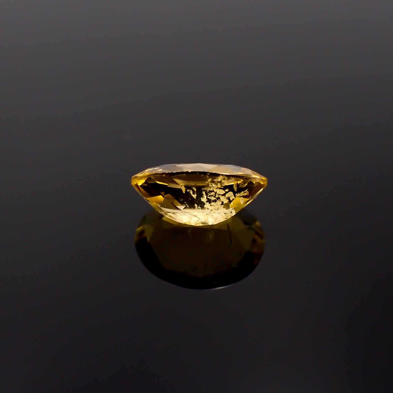 コンドロダイト(宝石名コンドロダイト)タンザニア産 1.234ct ソ付(彩珠)[231225226]8.2x6.2mm前後