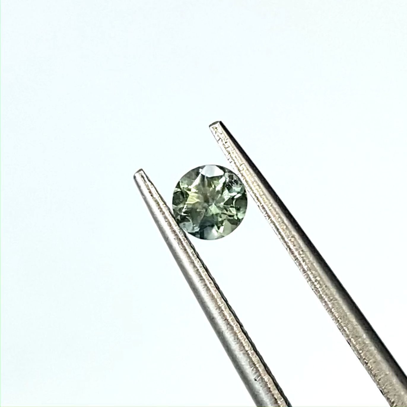 モンタナサファイア(宝石名サファイア)アメリカ・モンタナ州産 識別済