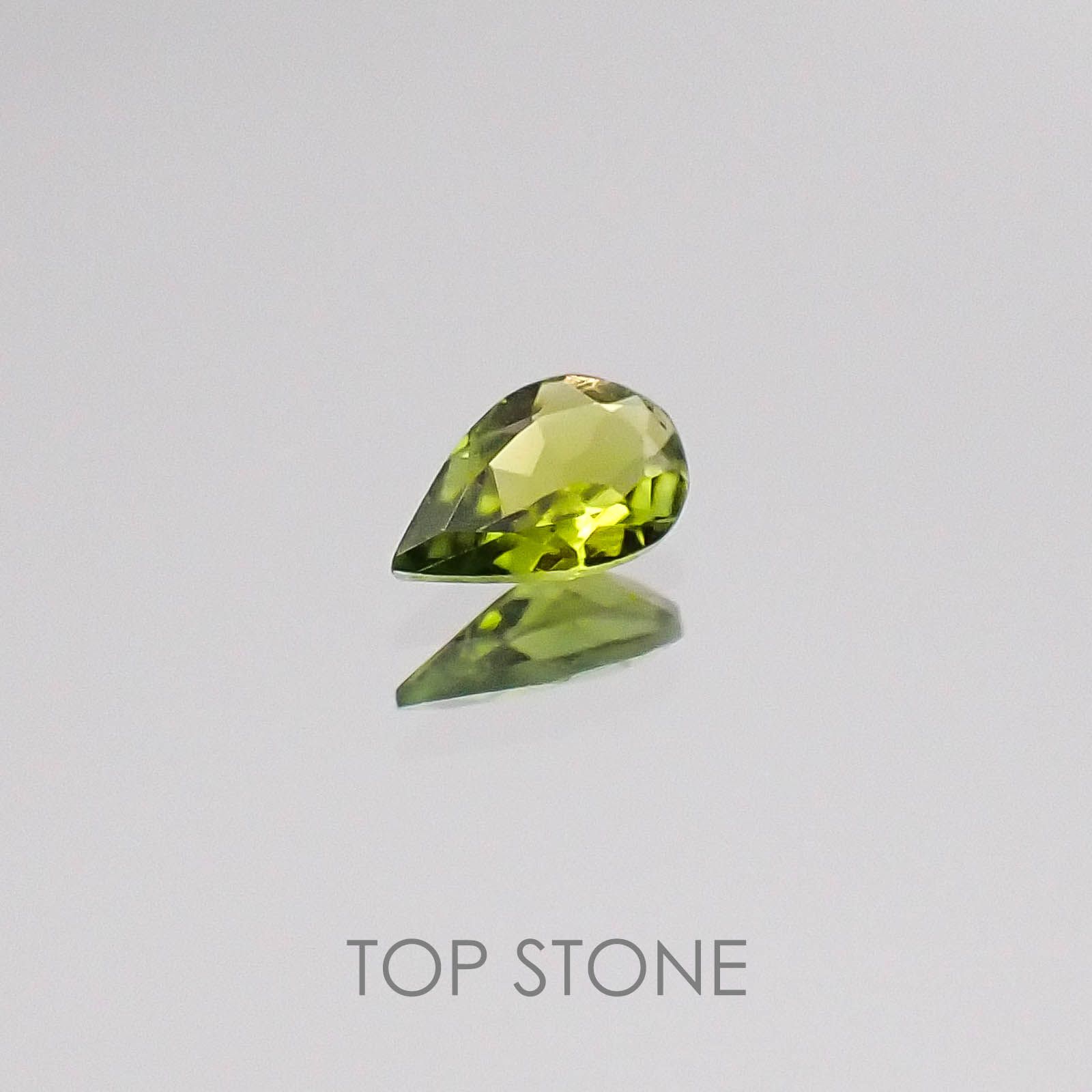 グリーントルマリン(宝石名グリーン・トルマリン) ブラジル産 0.15ct 識別済[20073734]5×3.1mm前後