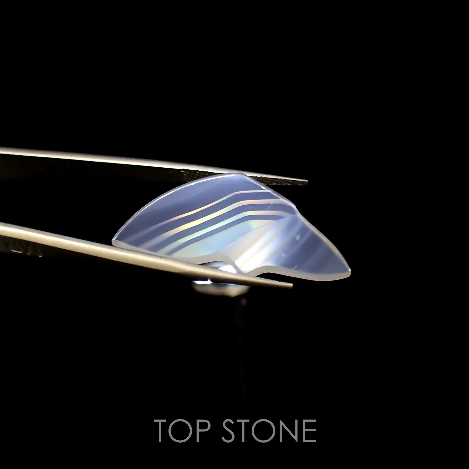 ◇カスタムカット◇アイリスアゲート2個セット(蝶々) スライス インドネシア・スマトラ産 16.17ct[221219249]32.8-31.6x20.2-19.9mm前後