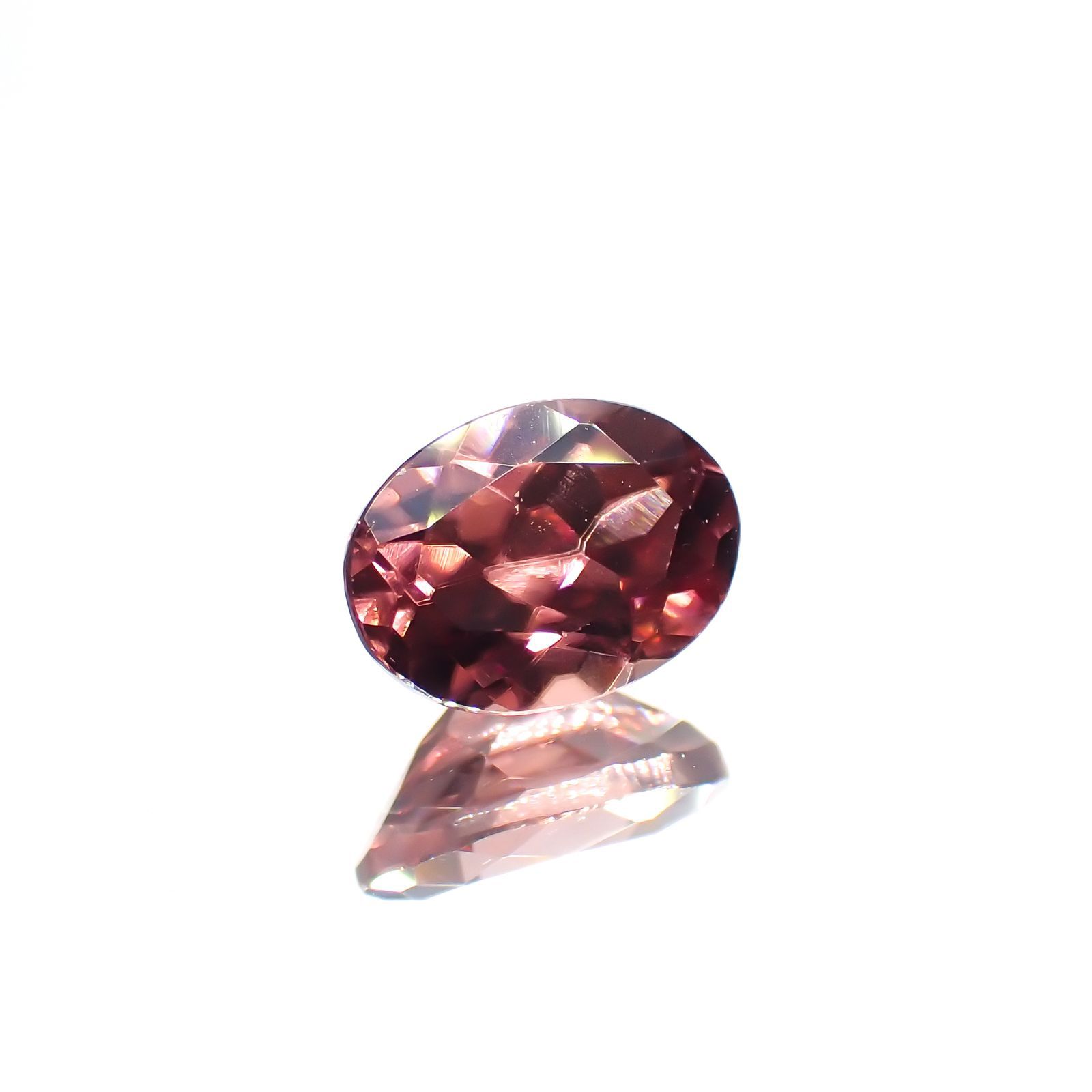 ピンクジルコン(宝石名ジルコン) スリランカ/カンボジア産/ 1.25ct 識別済[21059793]7×5.1mm前後