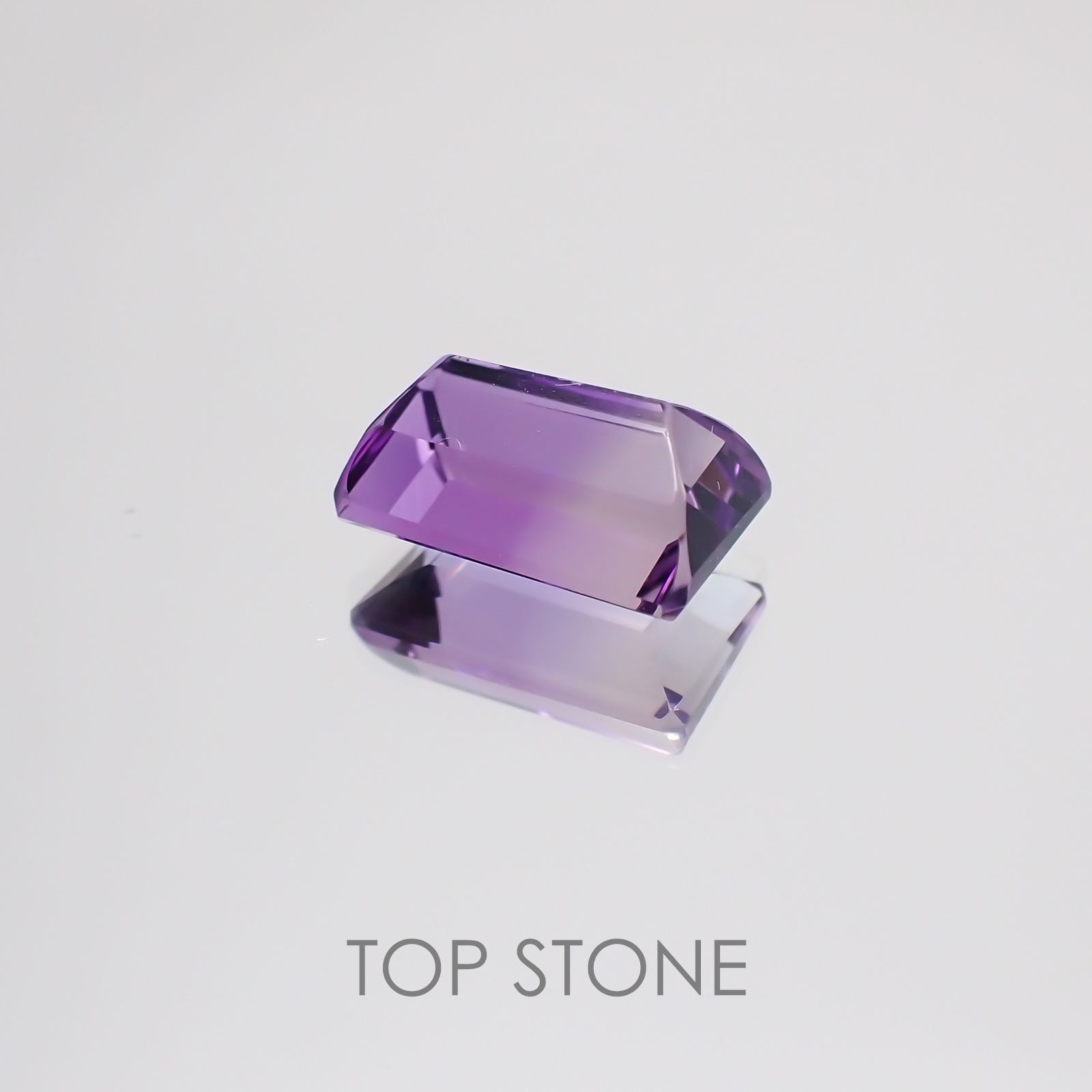 アワーグラスアメジスト モロッコ産 ルース 3.6ct[21018586]11.4×7.1mm前後