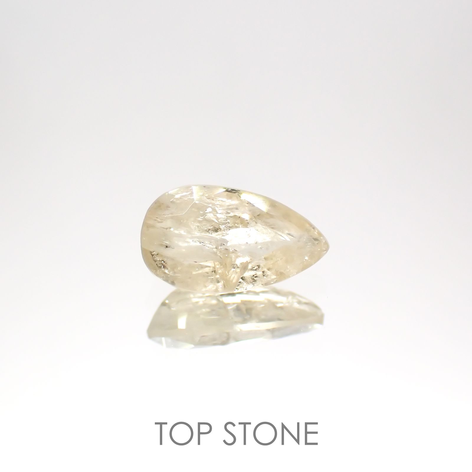 ジョハチドーライト(宝石名ジョハチドライト) ビルマ産 0.768ct ソ付(彩珠)[19111465]8×4.3mm前後