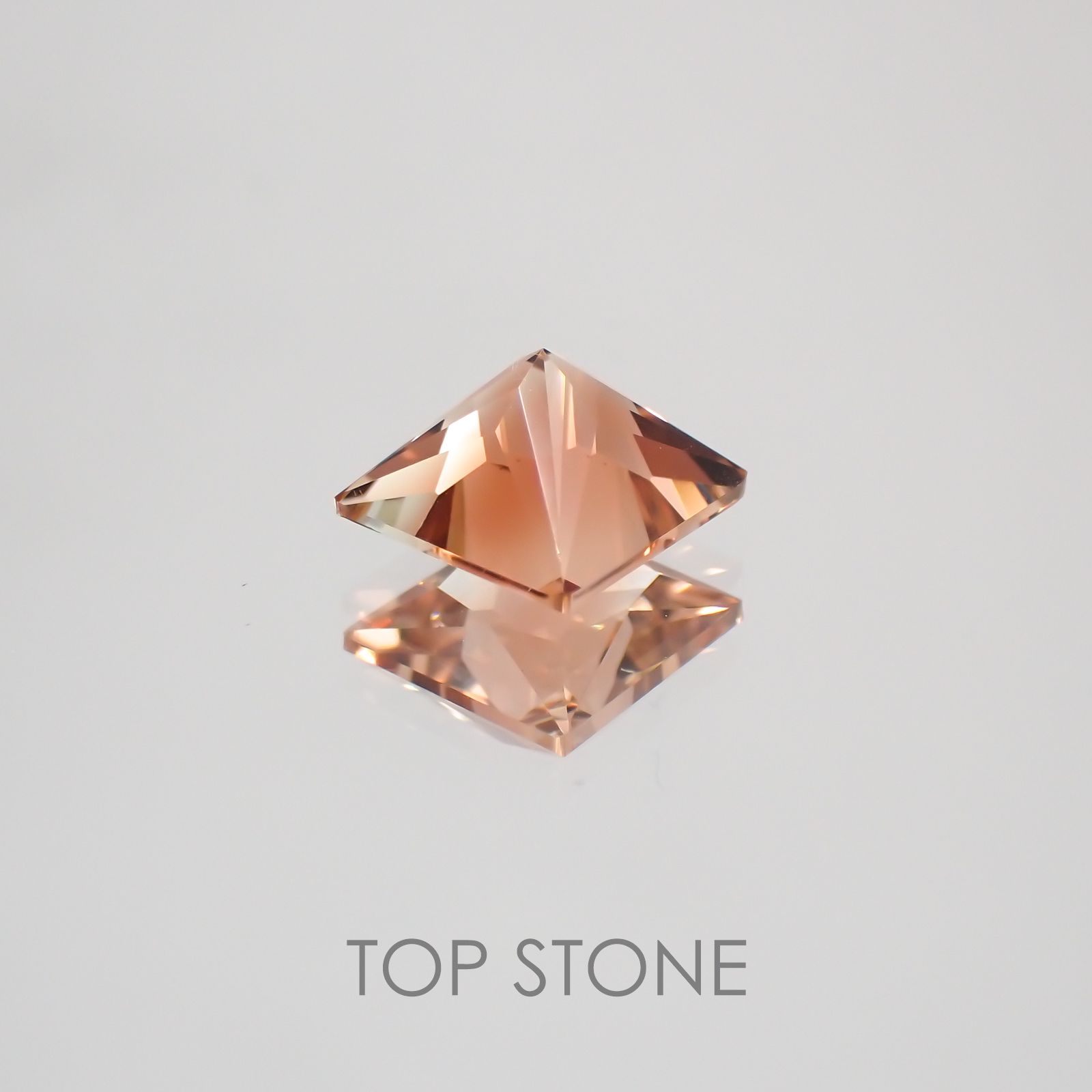 ◇プリンセスカット◇オレゴンサンストーン アメリカ産 ルース 1.03ct[210410380]6.1×6mm前後