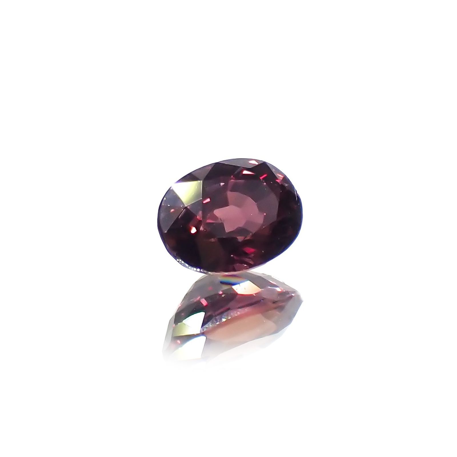 カラーチェンジサファイア非加熱(宝石名カラーチェンジ・サファイア)タンザニア産 識別済 0.44ct / 4.9x3.4mm前後 [230320841]