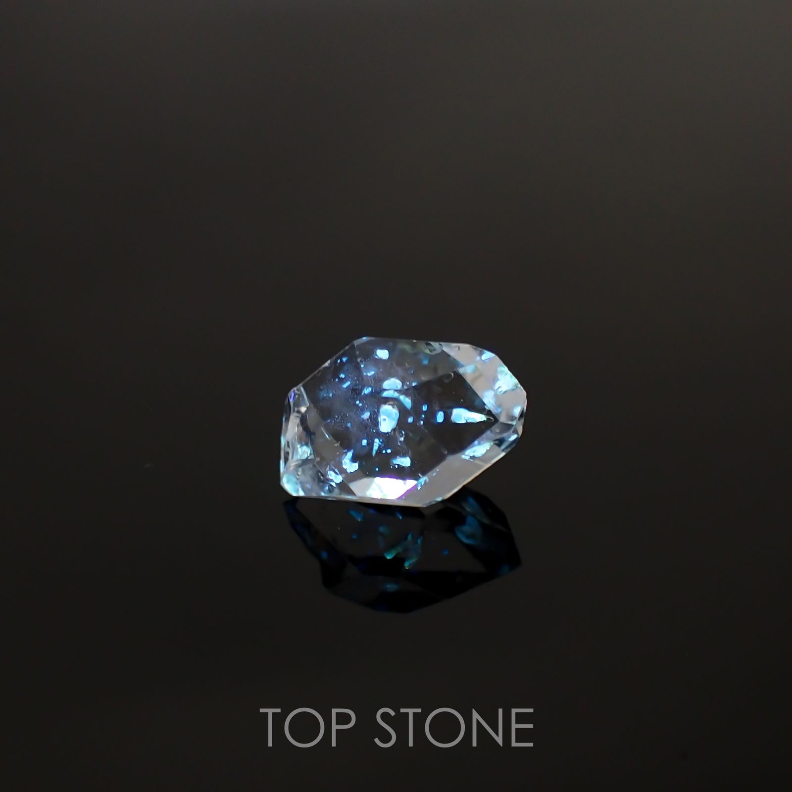オイルインクォーツ原石 パキスタン産 4.26ct[210811434]13.1×8.7mm前後