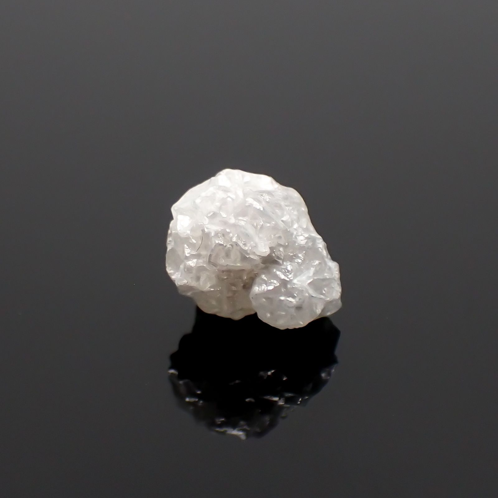 ダイヤモンド 原石 2.23ct[230923342]8.2x7mm前後