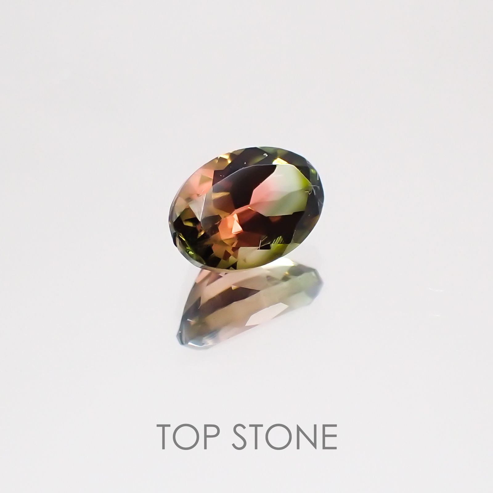 バイカラートルマリン ブラジル産 ルース 0.49ct[20129003]5.8×3.9mm前後