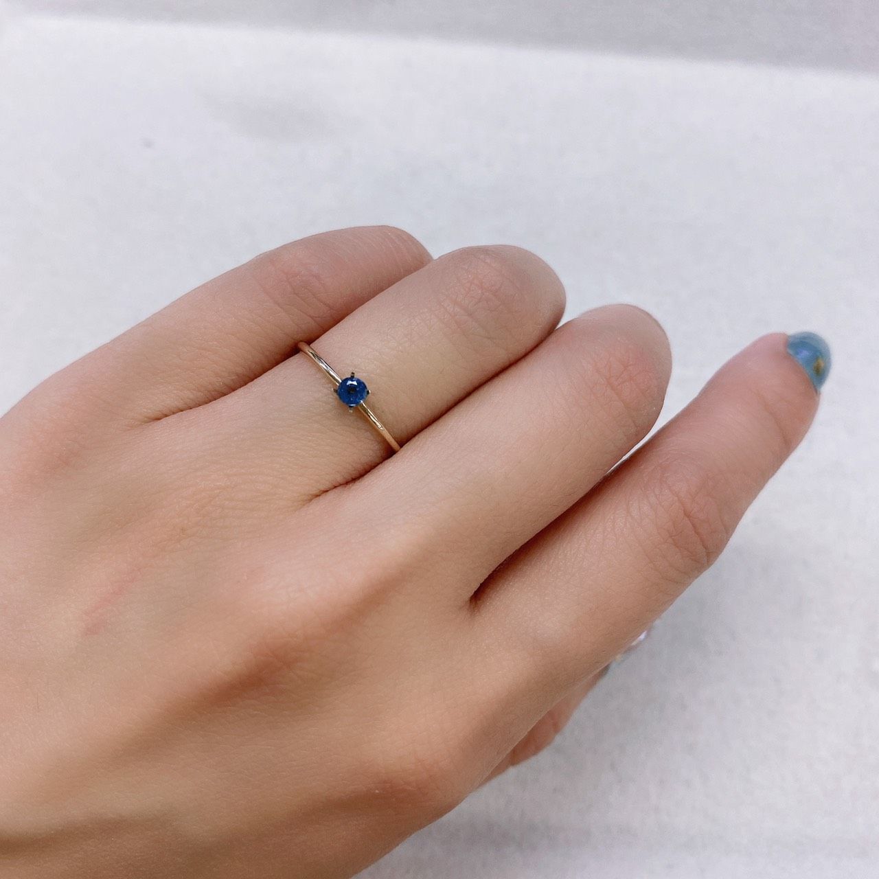 オーシャンブルーカイヤナイト(宝石名カイヤナイト) インド産 0.16ct 識別済[210812354]3×3mm前後