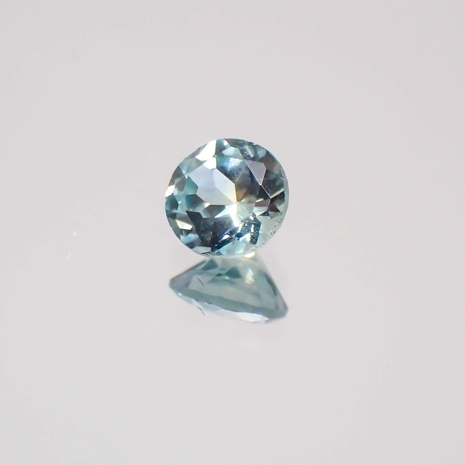 モンタナサファイア アメリカ産 ルース 0.24ct[21039903]3.5×3.5mm前後