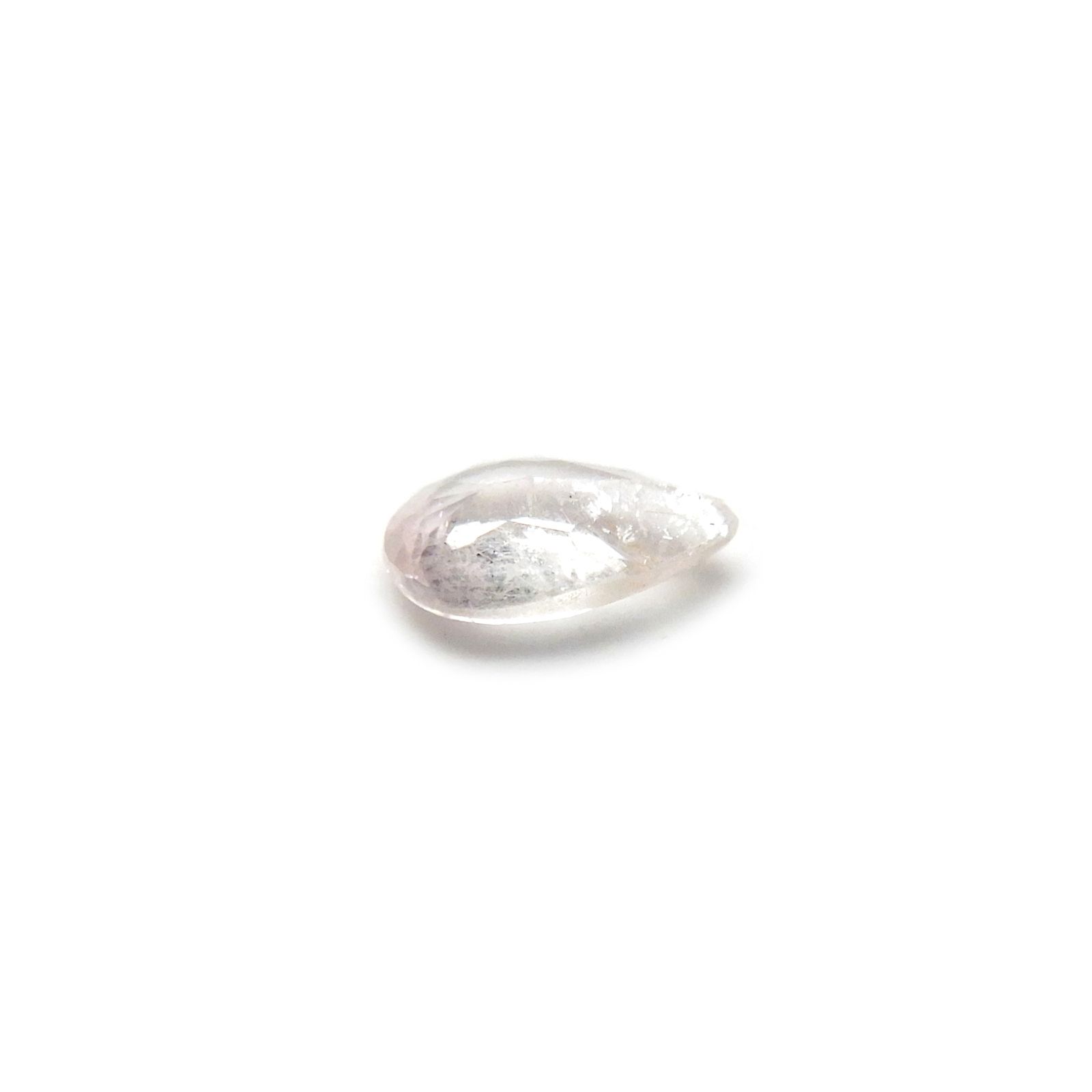 ピンクユークレース(宝石名ピンク・ユークレース)ブラジル産 0.065ct ソ付(彩珠)[240125829]3.4x2mm前後