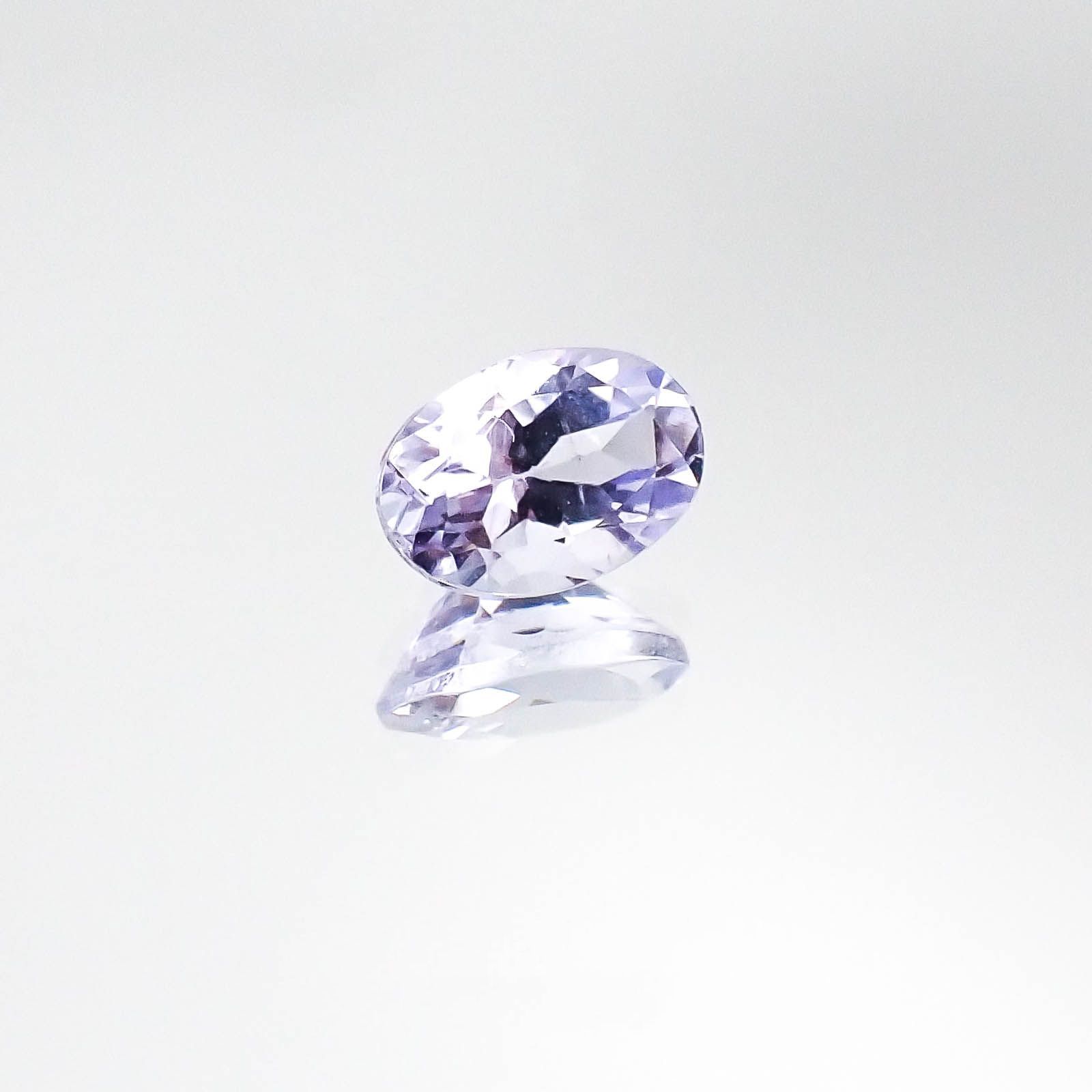 ラベンダーゾイサイト(宝石名ゾイサイト)タンザニア産 0.67ct 識別済[230522015]6.4x4.3mm前後
