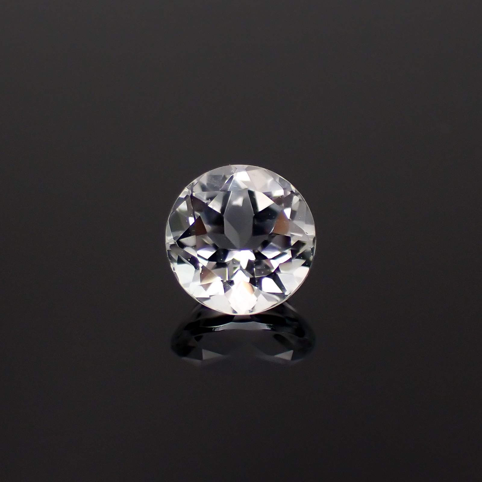 ゴッシェナイト パキスタン・ヒマラヤ産 0.83ct[230421834]6x6mm前後