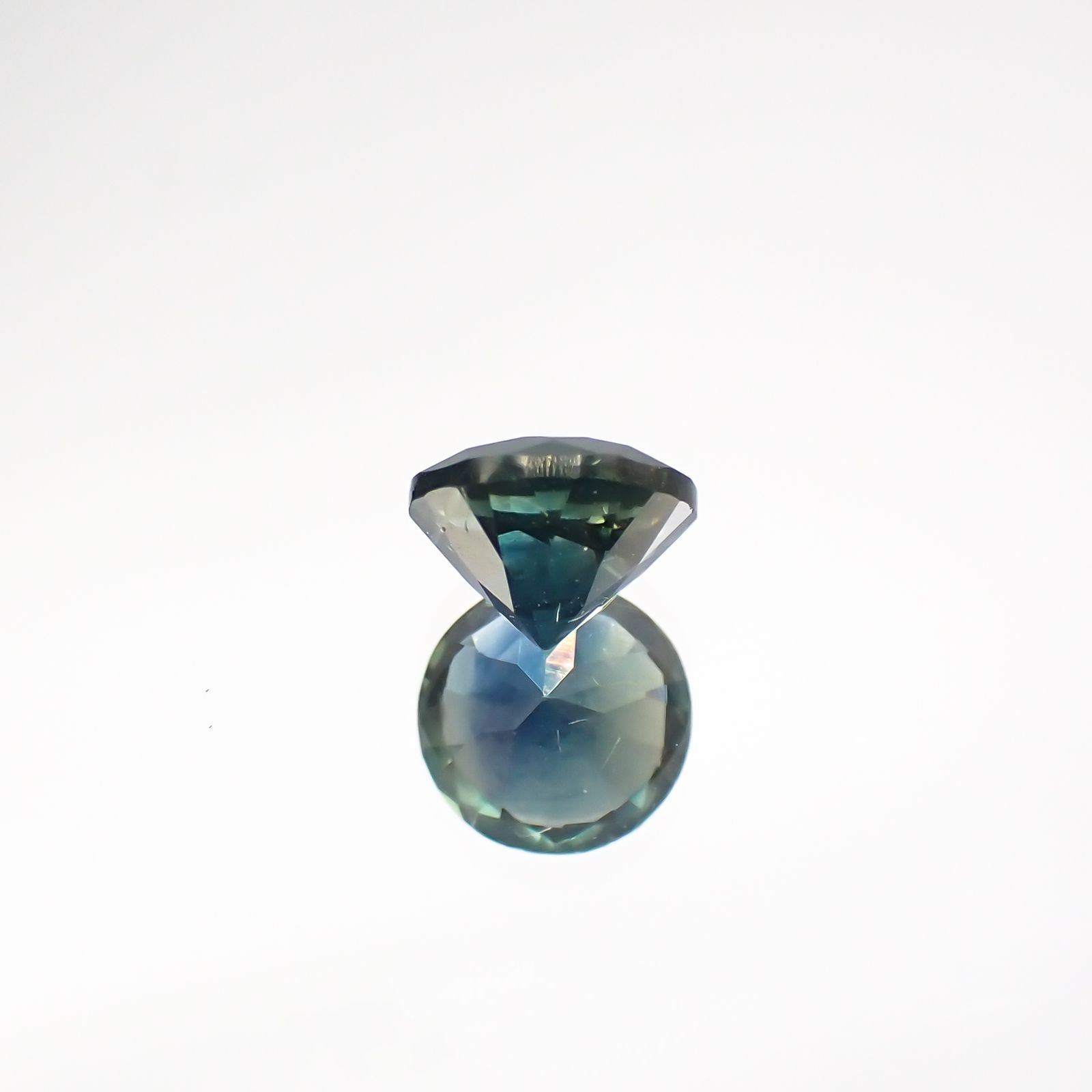 モンタナサファイア アメリカ合衆国産 ルース 0.64ct[210712109